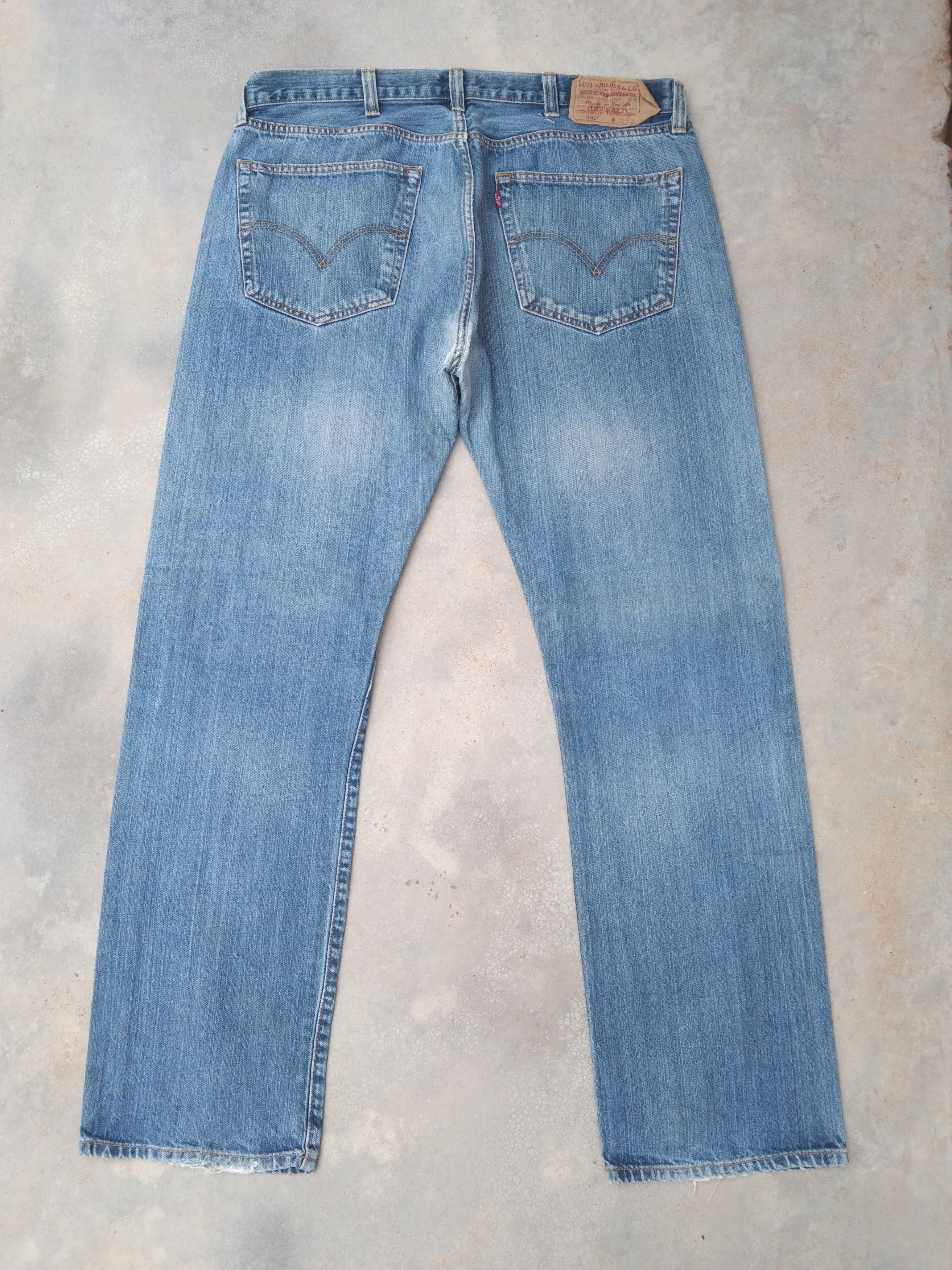 Vintage Levi's 501 Straight Leg Repaired Jeans 38x33