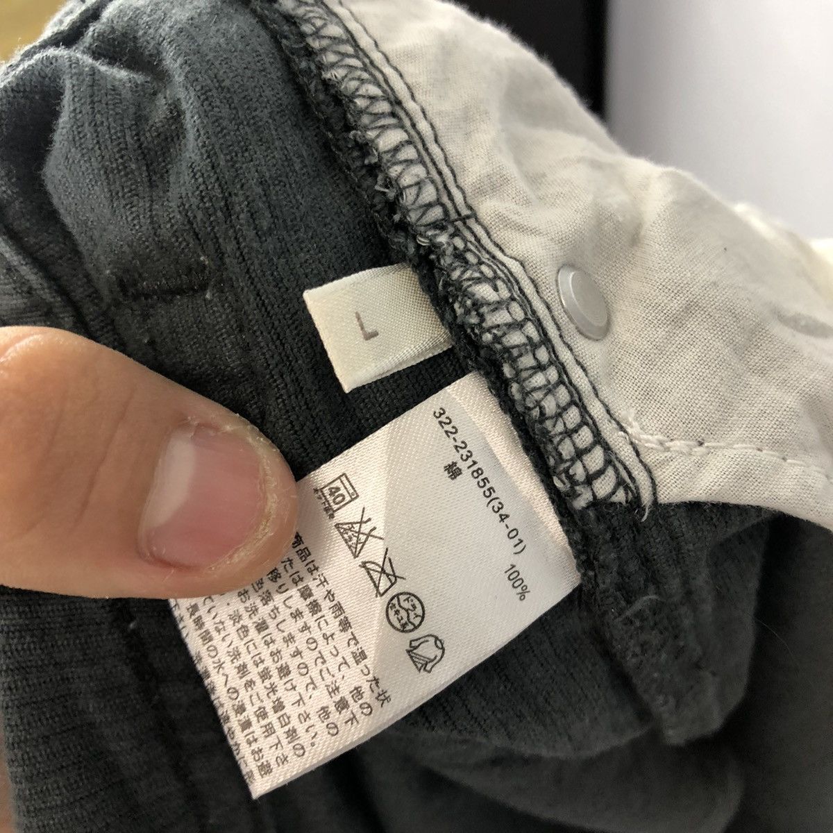 GU DLL GU Japan Black Corduroy Denim vintage Pants #c1283 Size US 33 - 11 Thumbnail