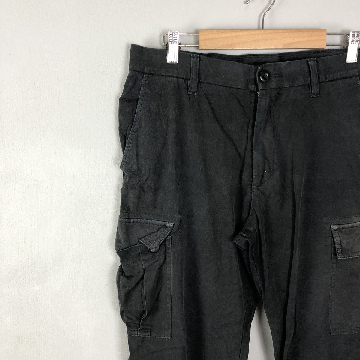 Japanese Brand Uniqlo Black Multipocket Tactical Cargo Pants #c1285 Size US 34 / EU 50 - 6 Thumbnail