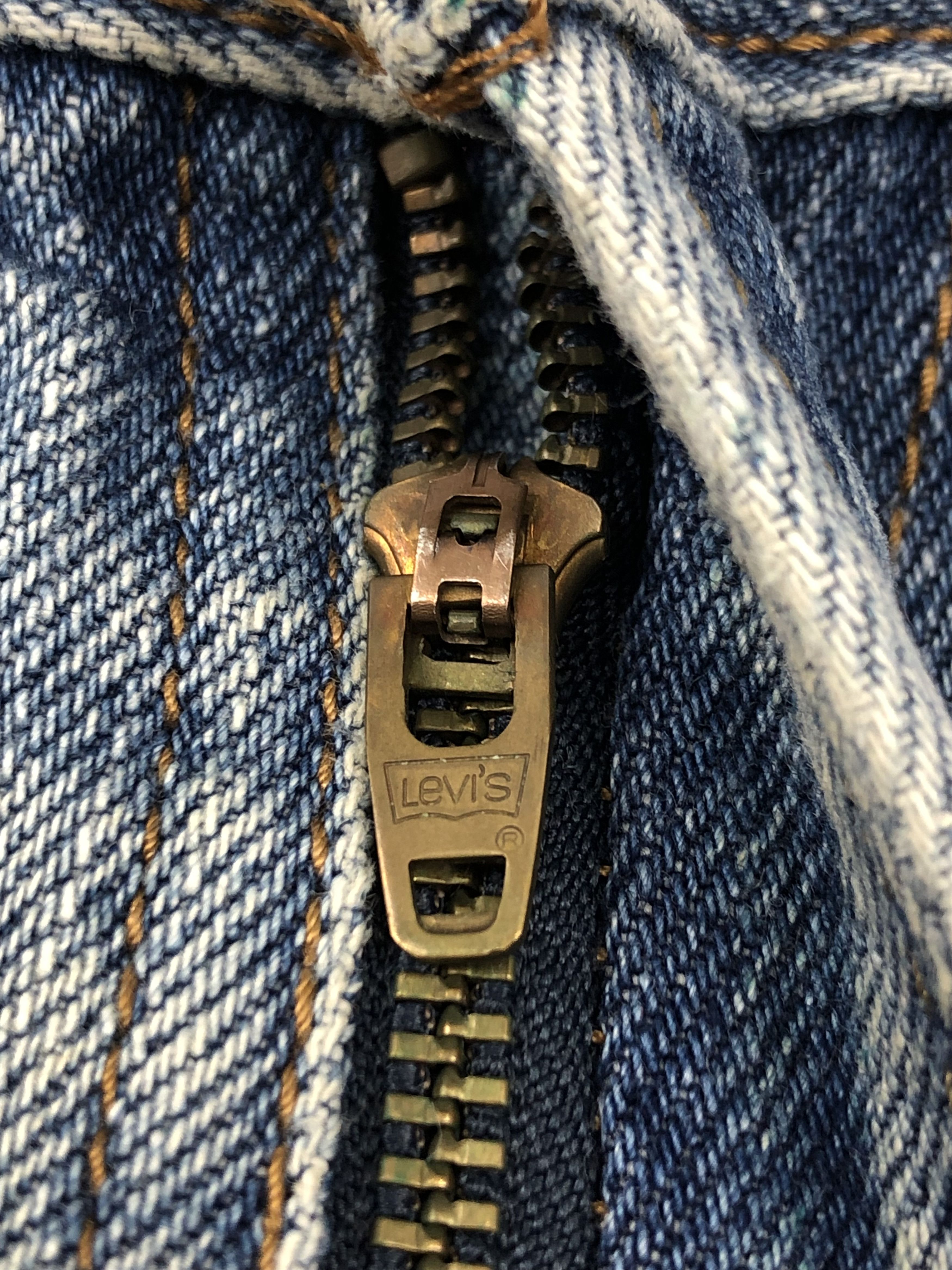 Levi's Vintage Levis 550 Faded Blue Jeans DP1467 Size US 36 / EU 52 - 11 Thumbnail