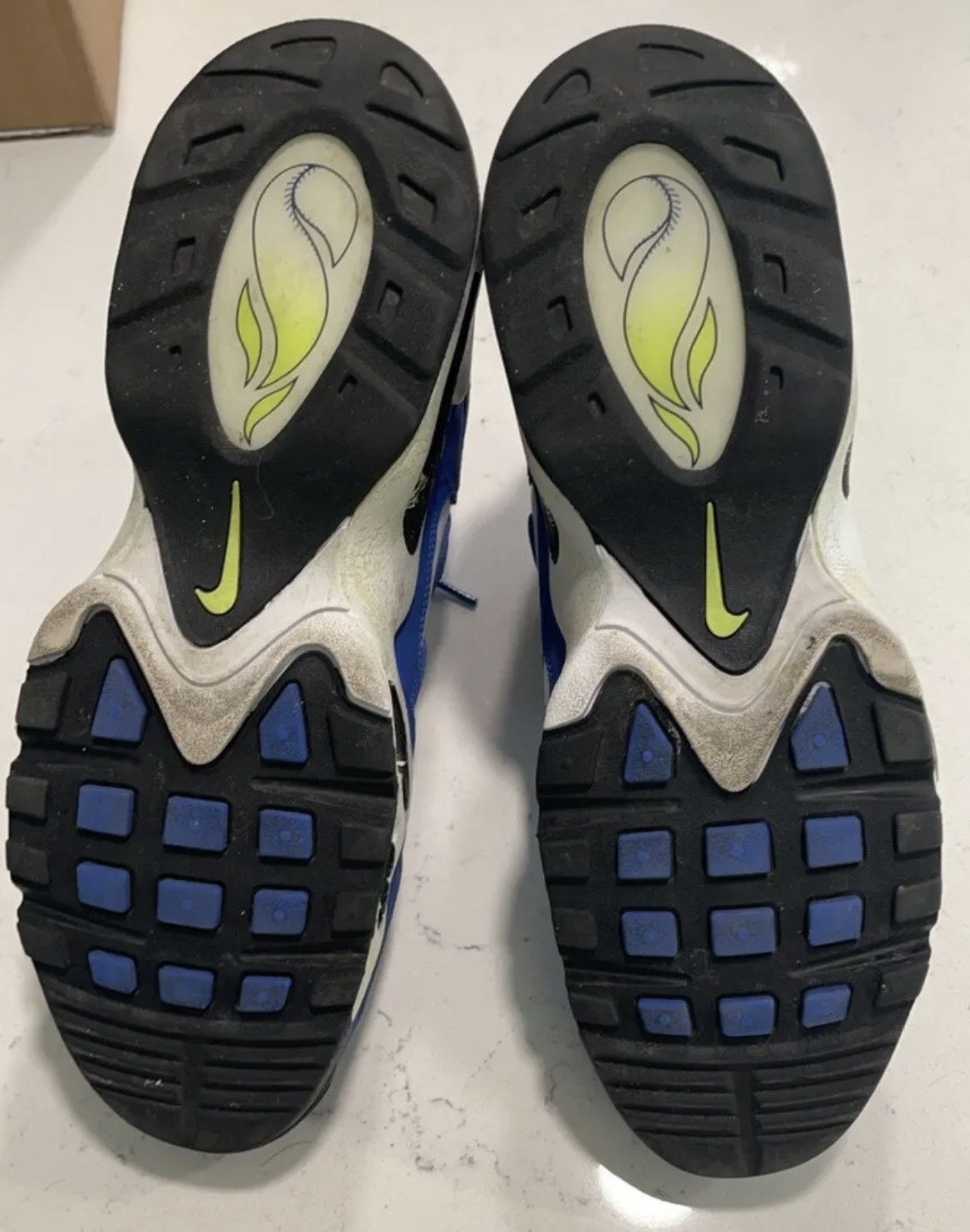 Nike Nike Air griffey max 1 volt Size US 11 / EU 44 - 3 Thumbnail