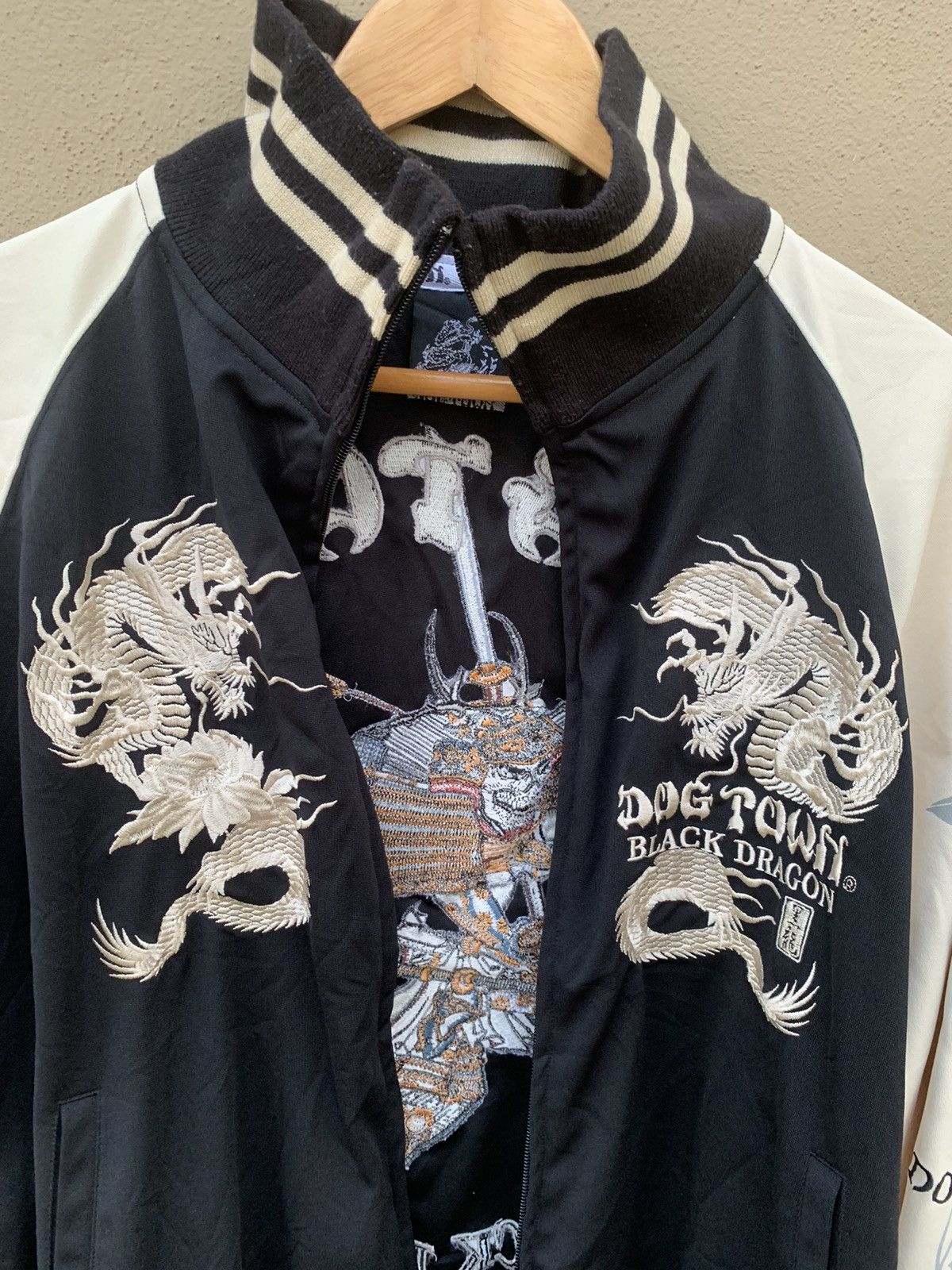 Dogtown Vintage Sukajan Dog Towns Black Dragon Embroided Damaged zip Size US M / EU 48-50 / 2 - 6 Thumbnail