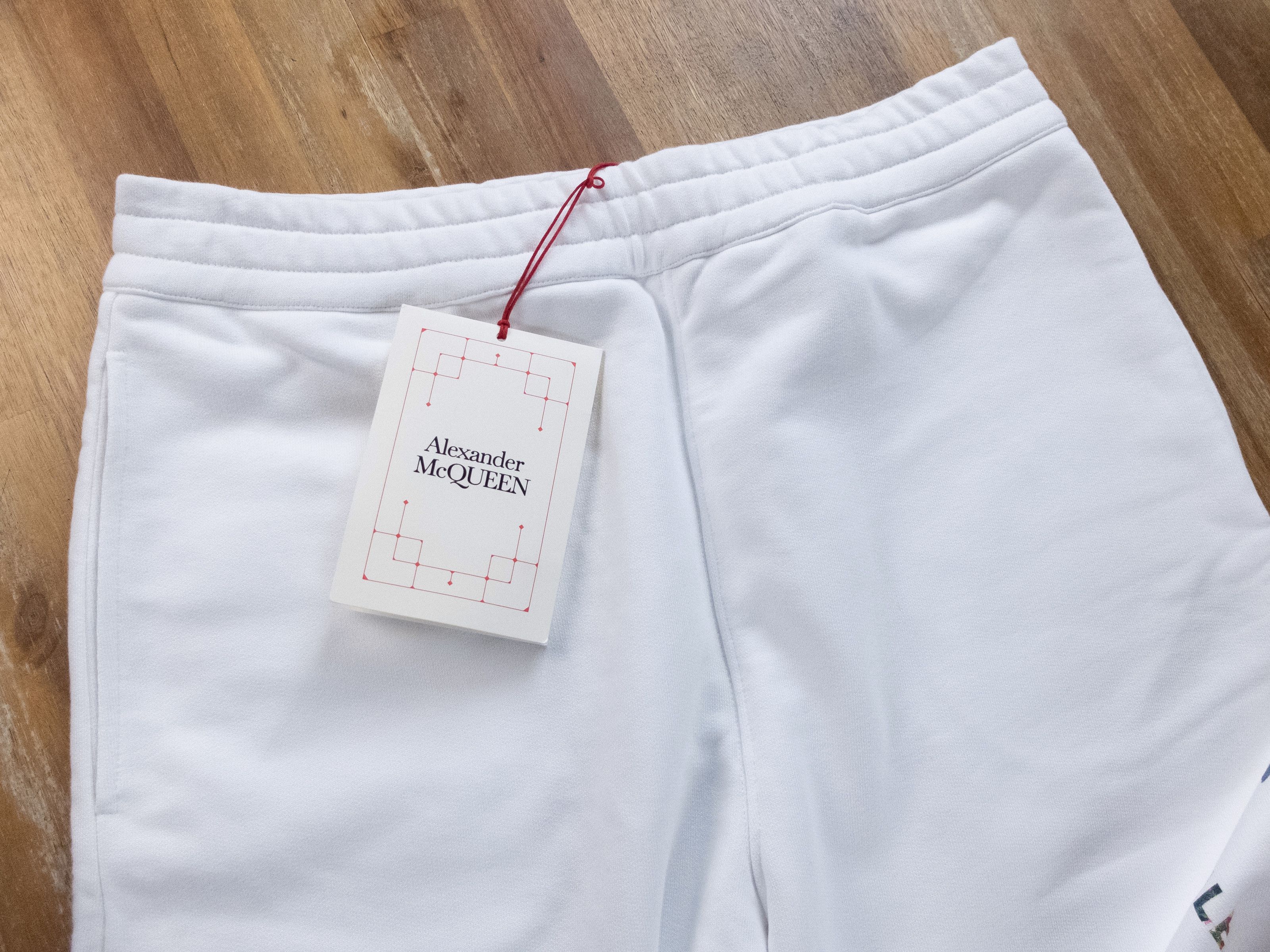 Alexander McQueen ALEXANDER MCQUEEN white graphic logo sweatpants 6 42 q Size 28" / US 6 / IT 42 - 2 Thumbnail
