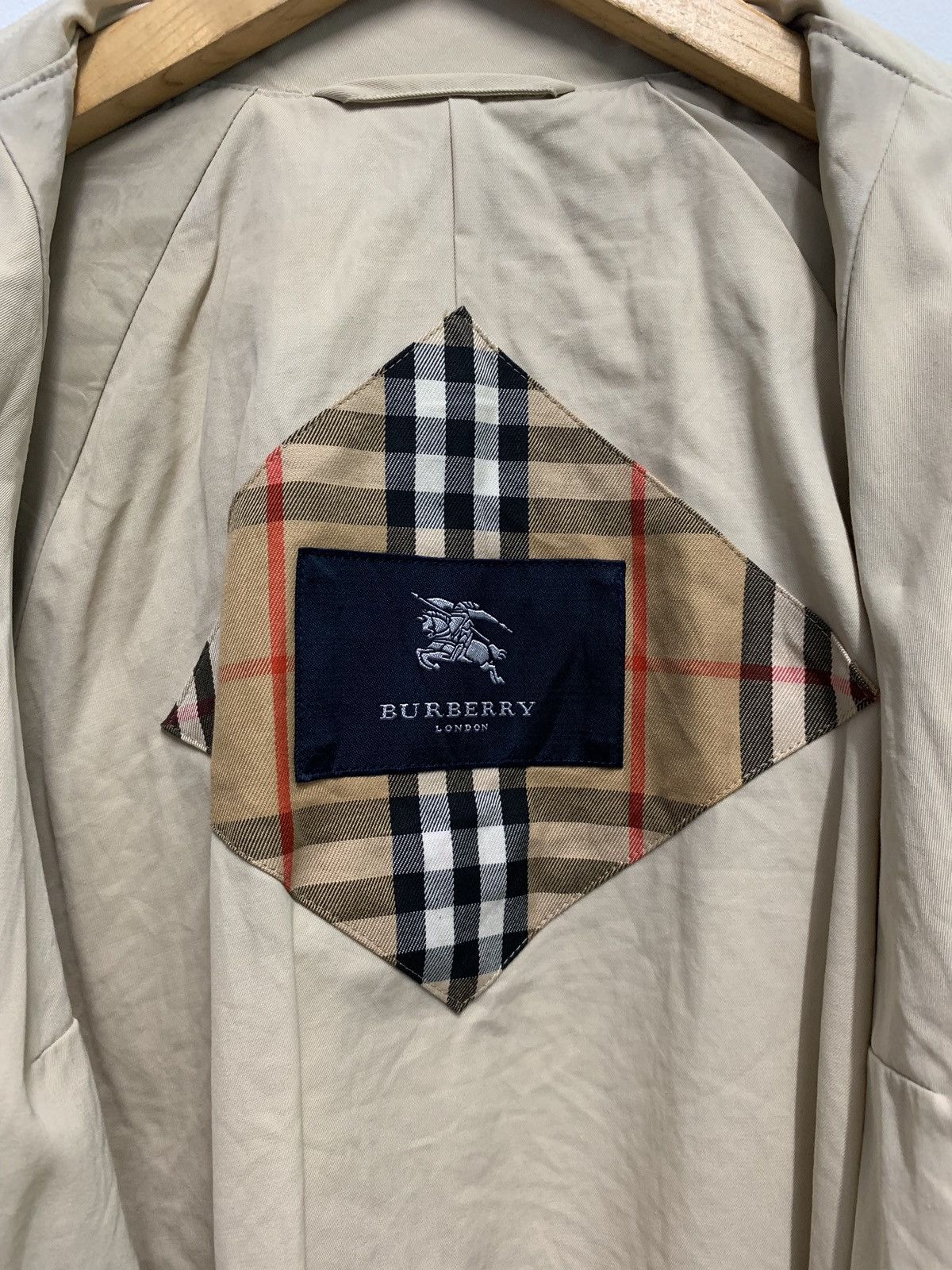 Burberry × Vintage 🔥 Vintage Camden Burberry London Beige Trench Coat Size US M / EU 48-50 / 2 - 6 Thumbnail