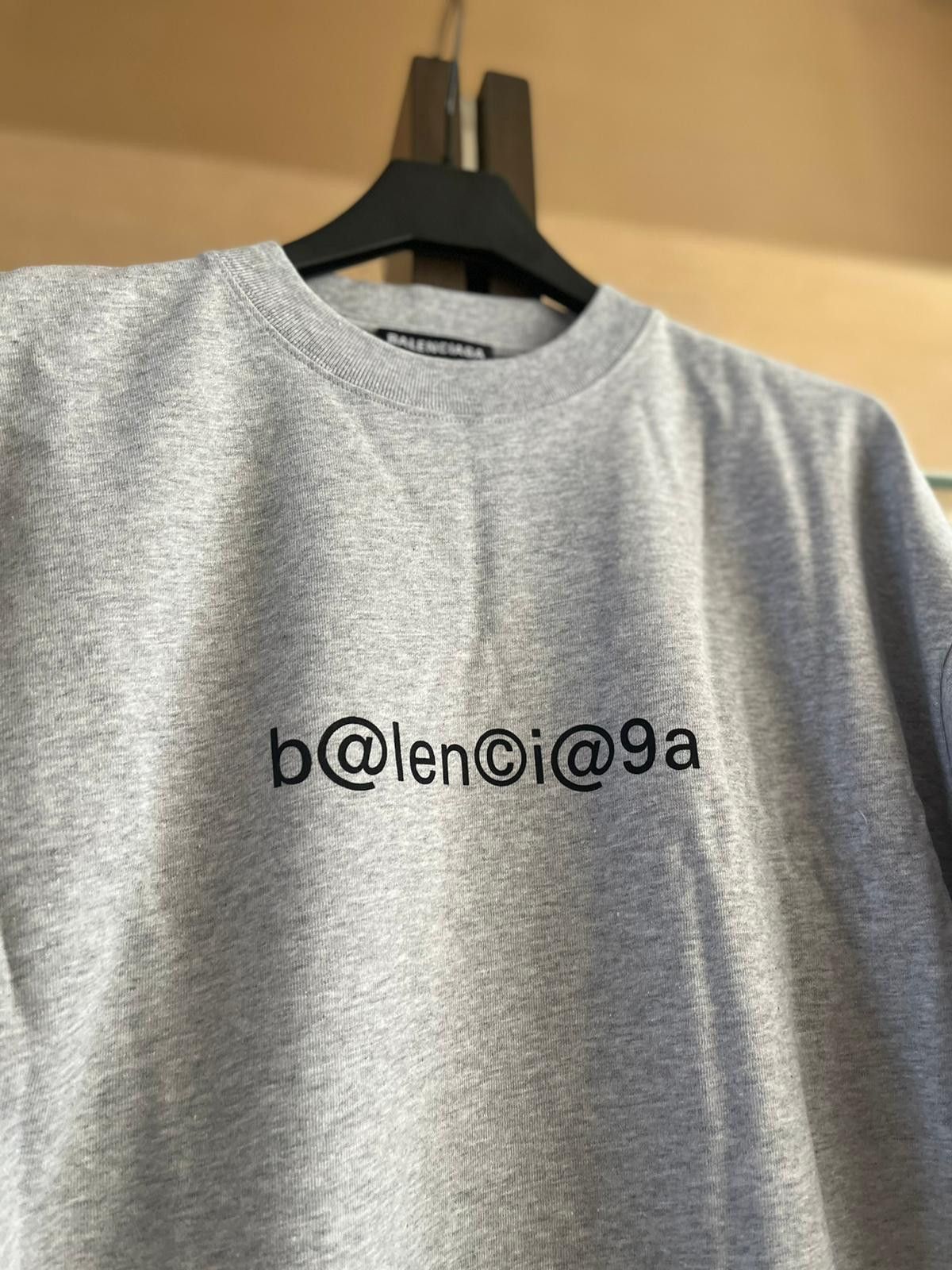 Balenciaga Oversized Symbols T-Shirt SS in Gray Size US XS / EU 42 / 0 - 8 Thumbnail