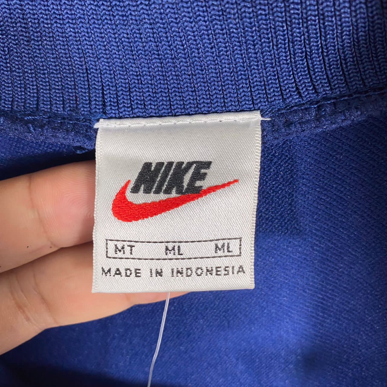 Nike 🔥Vintage 90s nike Barcelona tracksuit 1998 (NOS) Size US L / EU 52-54 / 3 - 6 Thumbnail