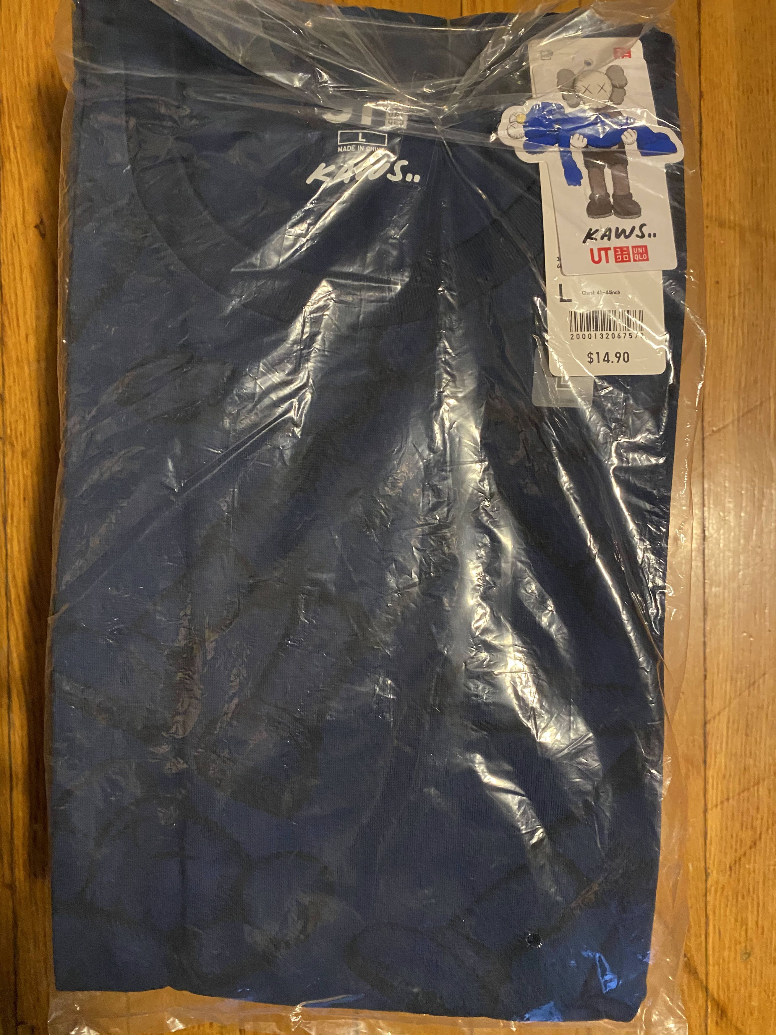 Kaws × Uniqlo KAWS x Uniqlo All Over Print Tee Size Large Size US L / EU 52-54 / 3 - 1 Thumbnail