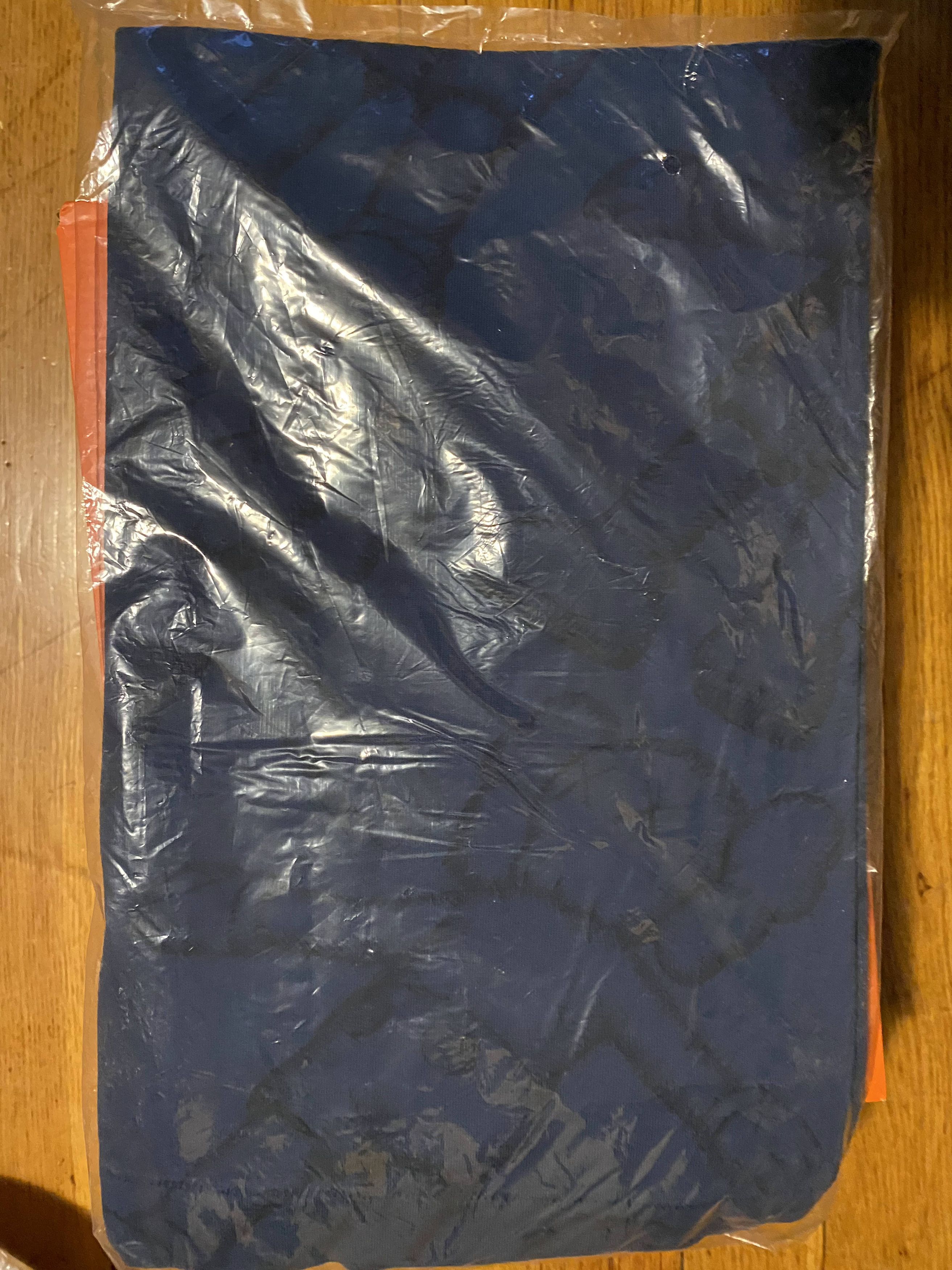 Kaws × Uniqlo KAWS x Uniqlo All Over Print Tee Size Large Size US L / EU 52-54 / 3 - 2 Thumbnail