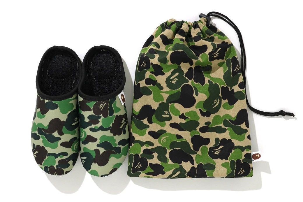 image of Bape Abc Camo Slippers & Pouch, Men's