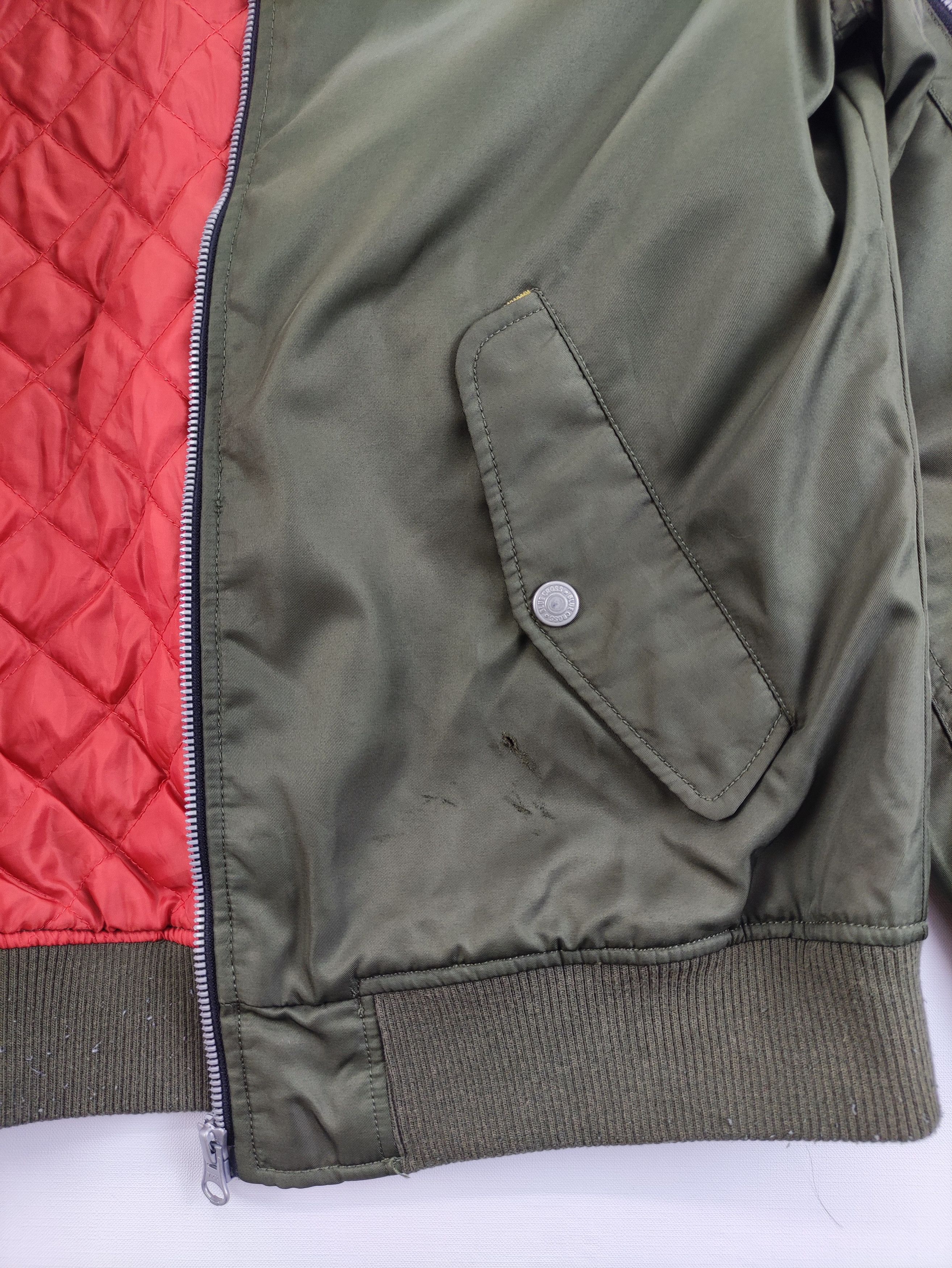 Vintage Vintage Blue Cross Bomber Jacket Zipper Size US L / EU 52-54 / 3 - 2 Thumbnail