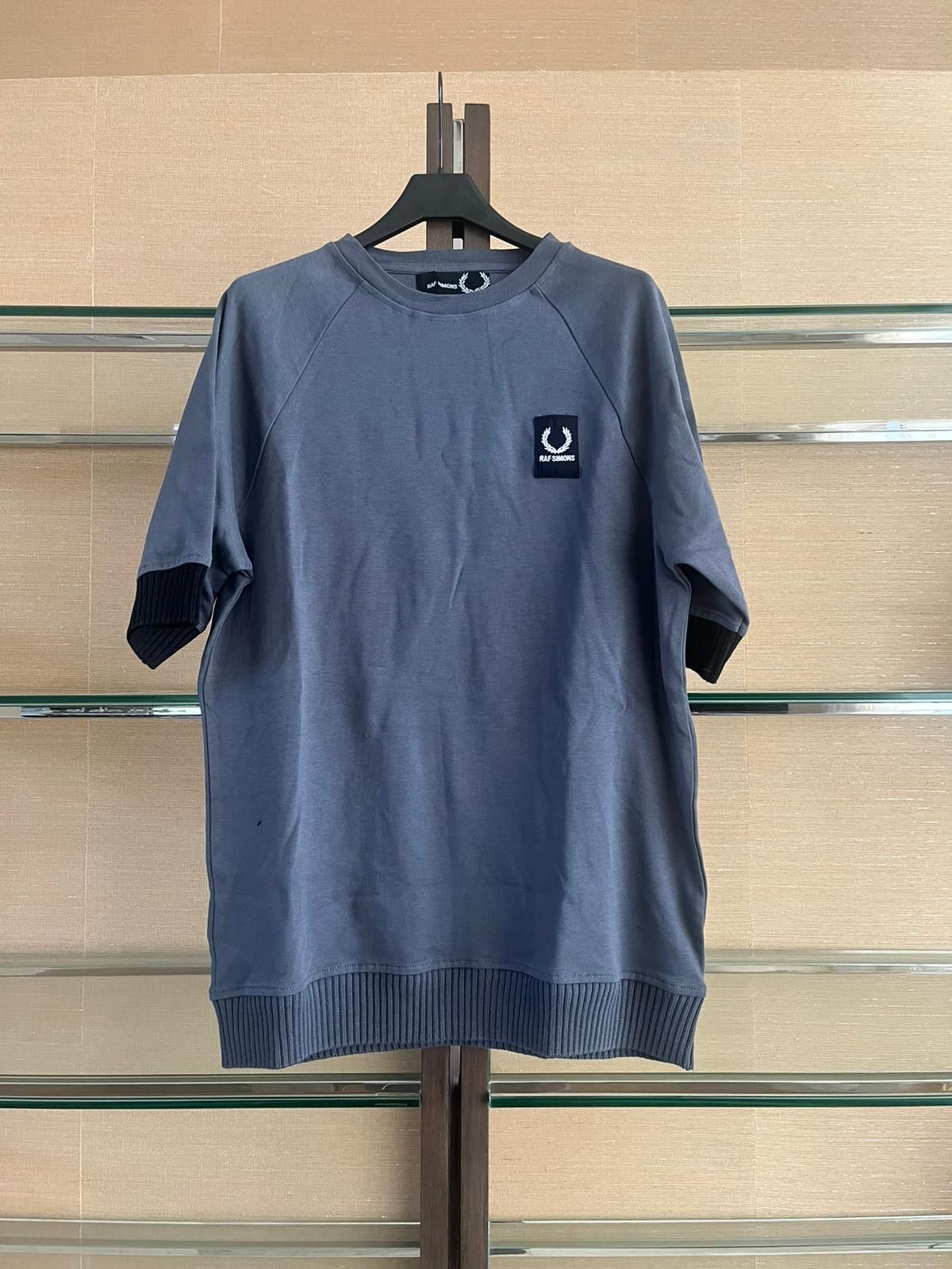 Raglan Ribbed Cuff 3/4 Shirt in Lead Gray