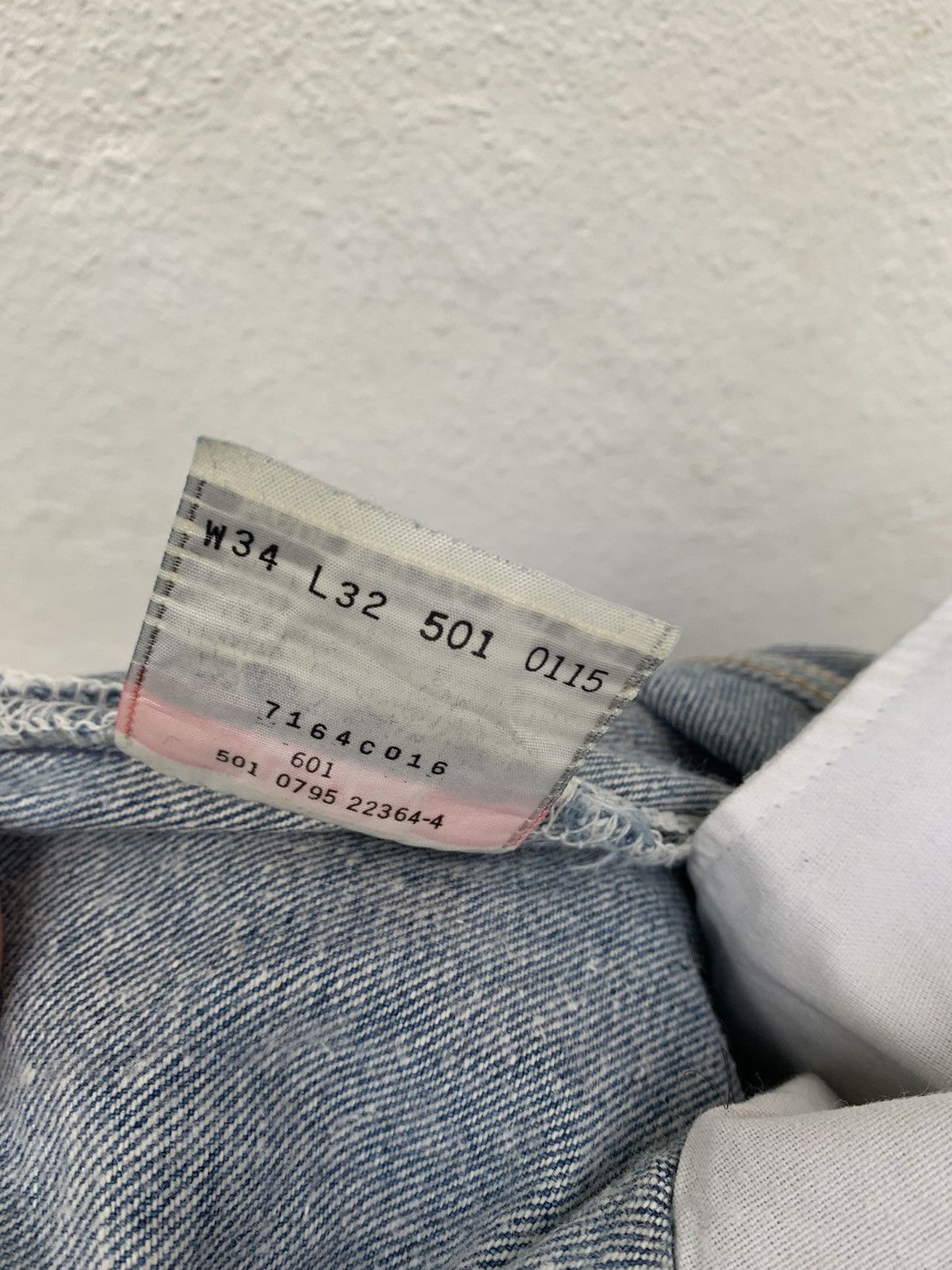 Bob Marley LEVI’S 501 RECONSTRUCTED BOB MARLEY REGGAE DENIM PANTS Size US 32 / EU 48 - 17 Thumbnail