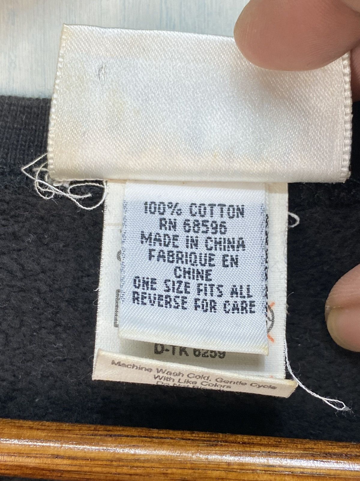 DKNY VINTAGE DKNY USA SWEATSHIRT Size US XL / EU 56 / 4 - 5 Thumbnail