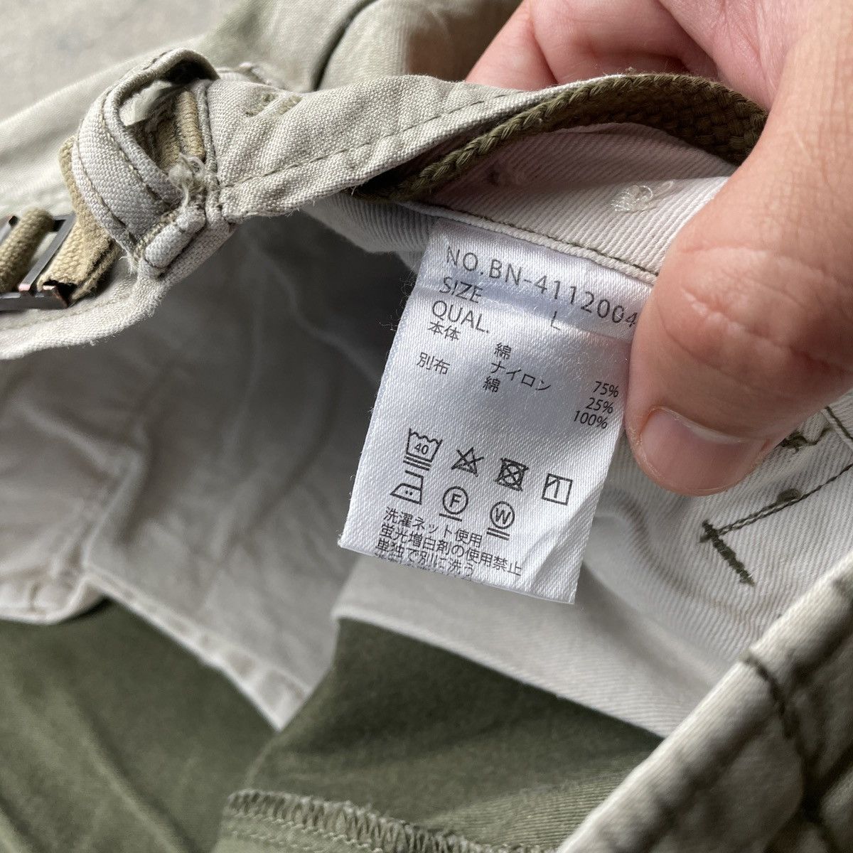 Japanese Brand Vintage Back Number Faded Cargo Parachute Bondage Pants W34 Size US 34 / EU 50 - 9 Thumbnail