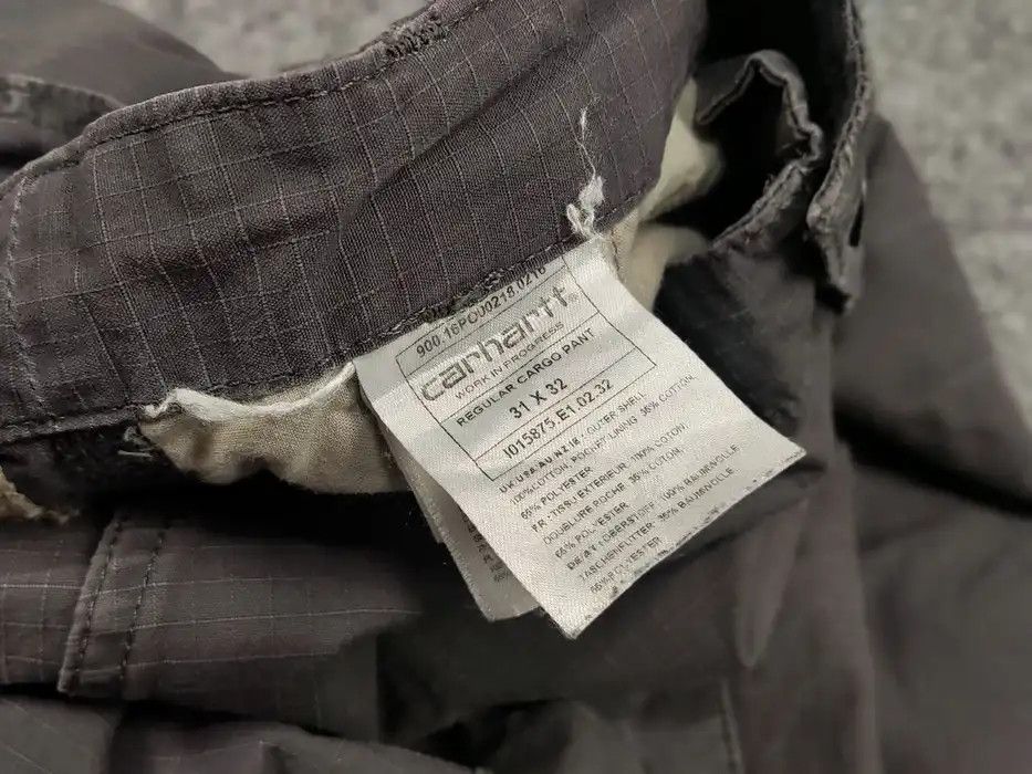 Carhartt Vintage 90' Carhartt Distressed Faded Grey Baggy Cargo Pants Size US 31 - 10 Thumbnail