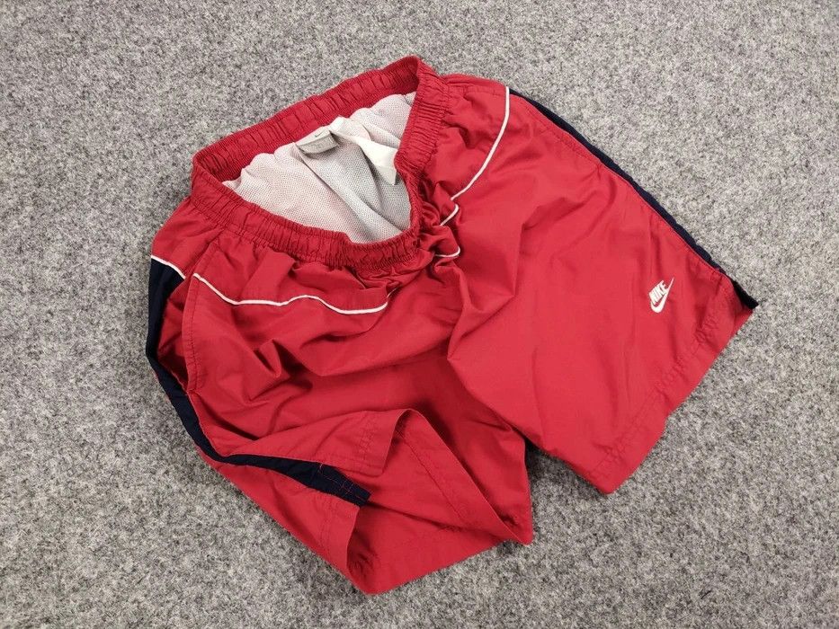 Nike × Vintage Vintage Nike Shorts Red Logo swoosh casual Y2K Streetwear Size US 34 / EU 50 - 3 Thumbnail