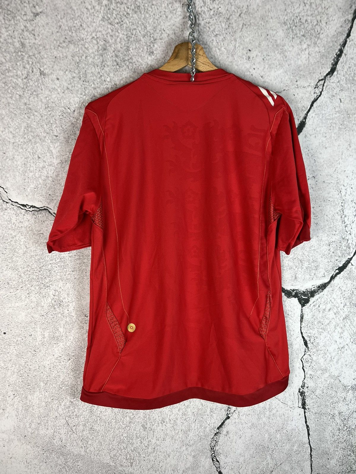 Umbro Vintage red soccer football England 00s Jersey Size US L / EU 52-54 / 3 - 2 Thumbnail