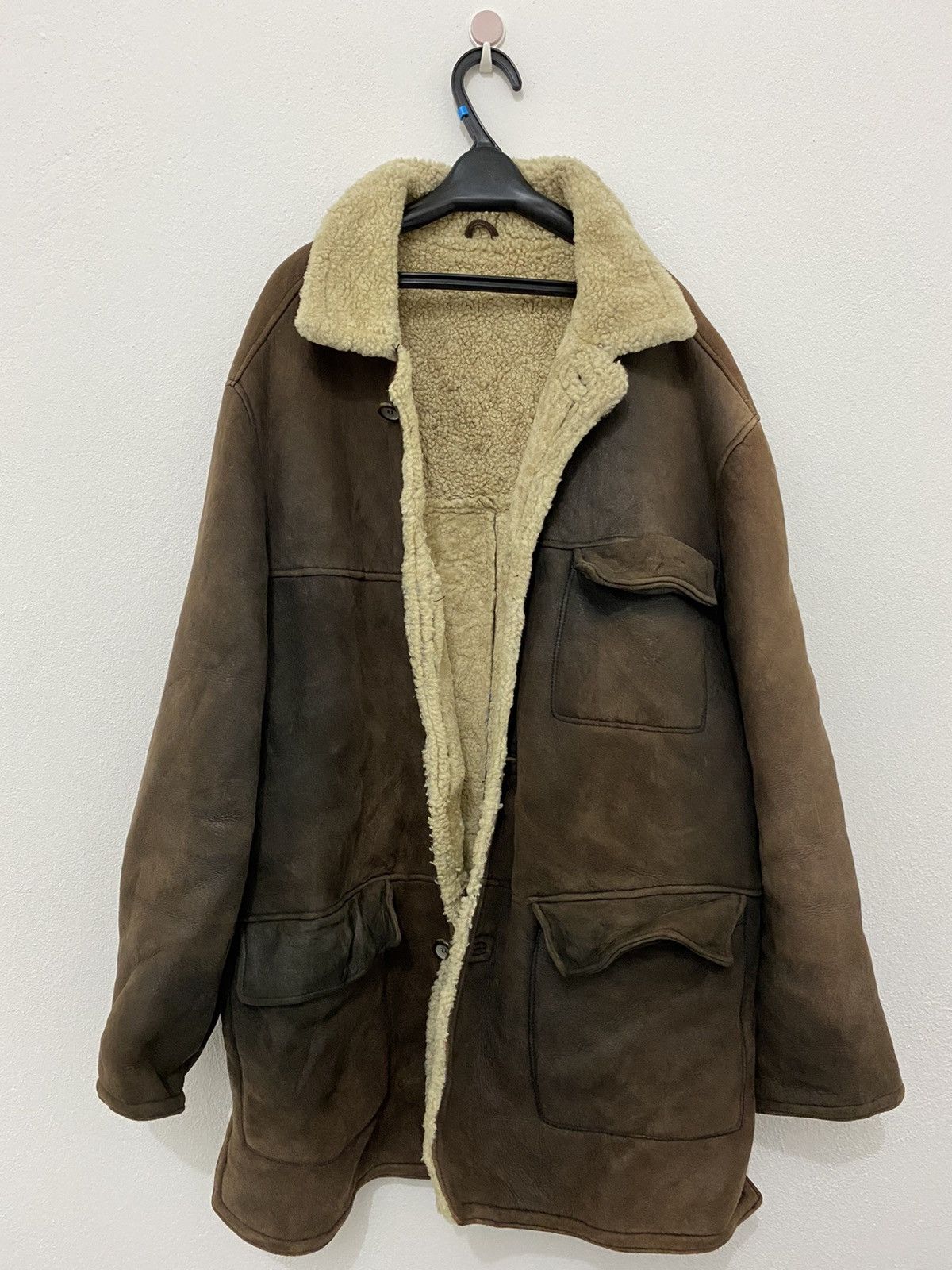 Hugo Boss 🔥Vintage Hugo Boss Sheep Skin Faded Design Size US XL / EU 56 / 4 - 2 Thumbnail