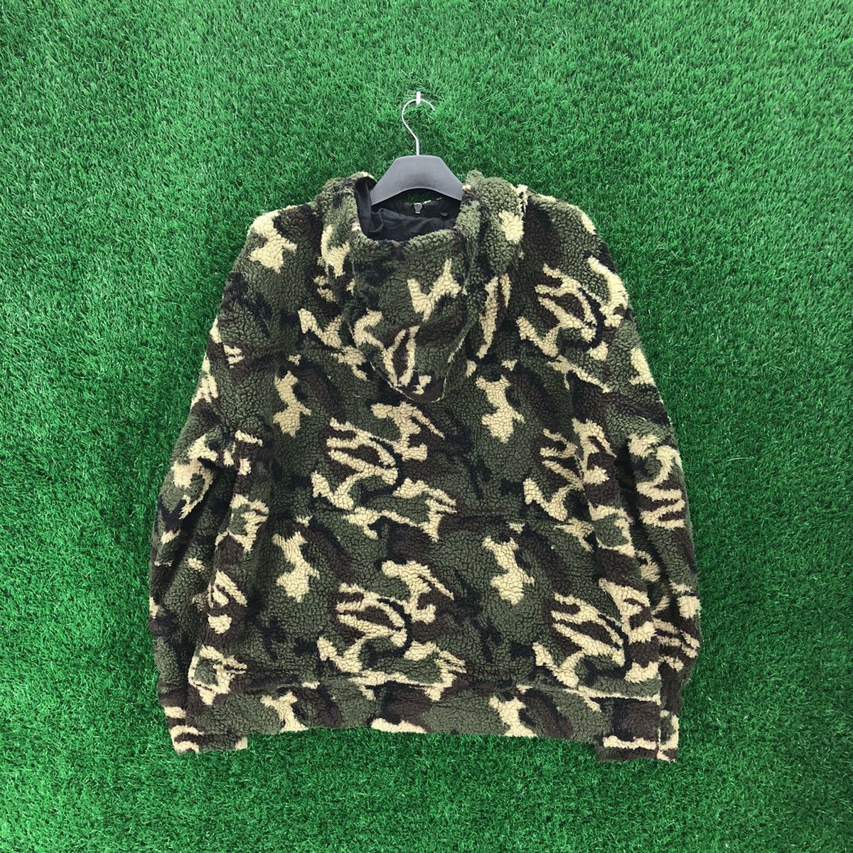 Japanese Brand Vintage Bulky Camo Sherpa Zipper Sweater Hoodie Jacket Size US XL / EU 56 / 4 - 4 Thumbnail