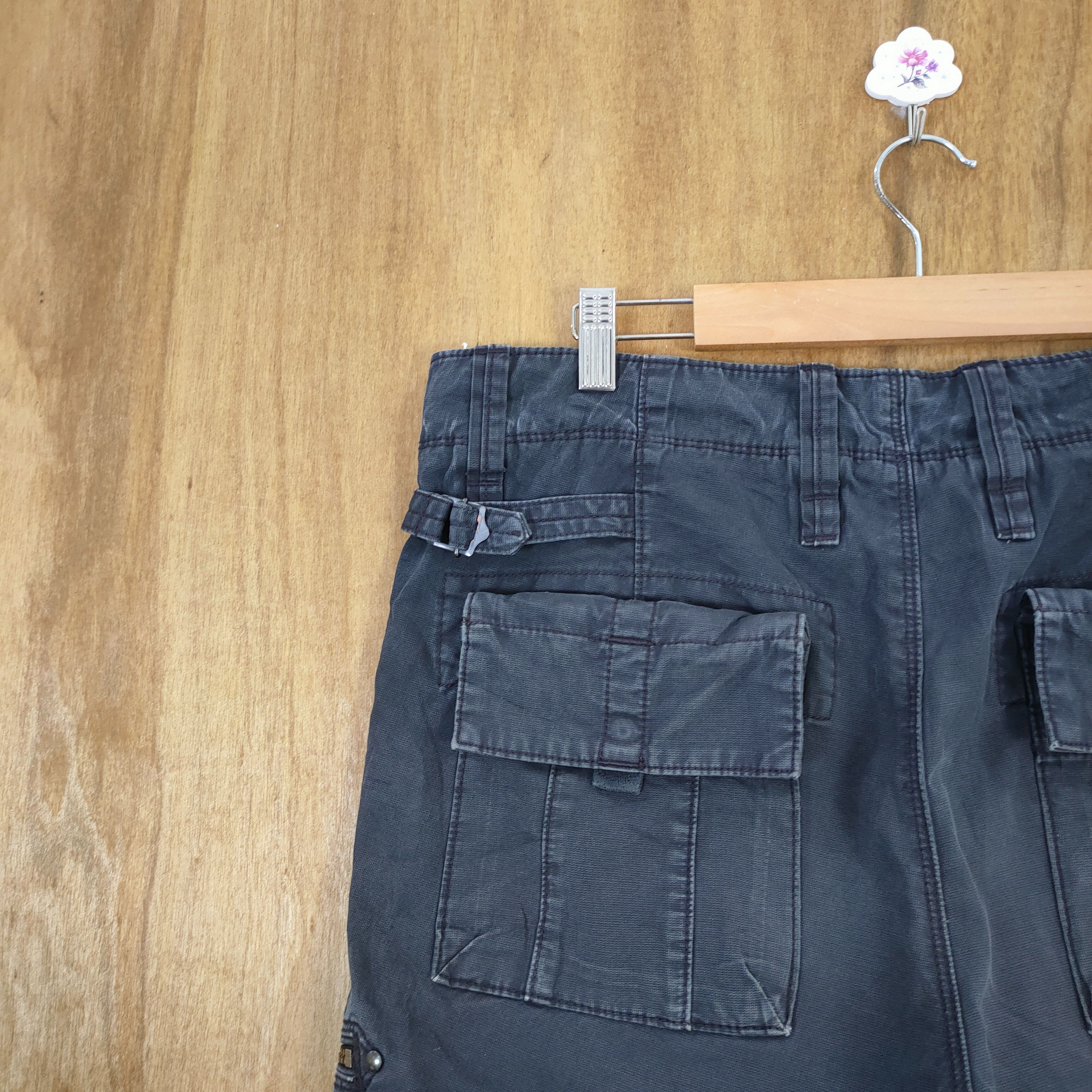 Japanese Brand VINTAGE JAPANESE FADED BLACK CARGO PANTS Size US 34 / EU 50 - 12 Thumbnail