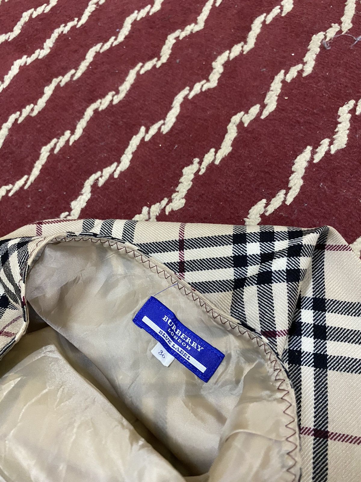 Burberry × Designer Burberry Nova Checkered stripped sexy skirt Size 27" / US 4 / IT 40 - 4 Thumbnail