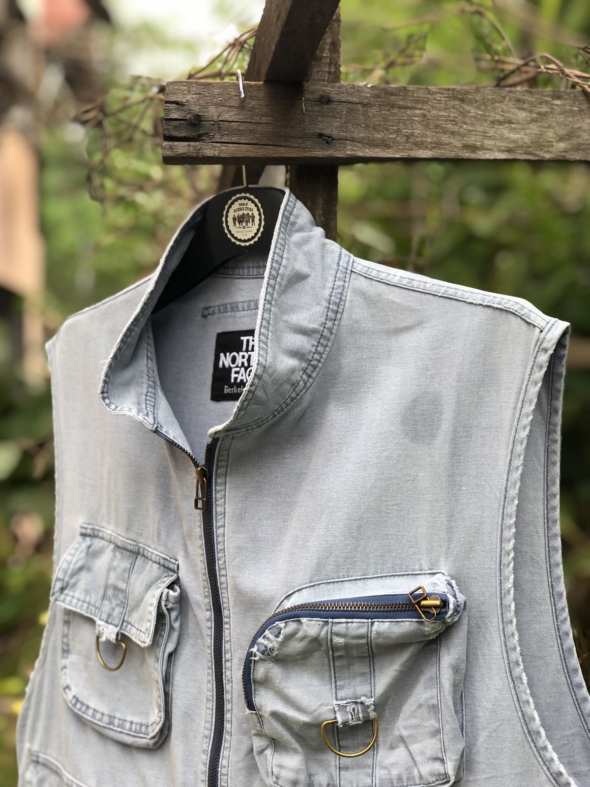 The North Face Vintage Y2K The North Face Vest Multi Pocket Size US XL / EU 56 / 4 - 2 Thumbnail