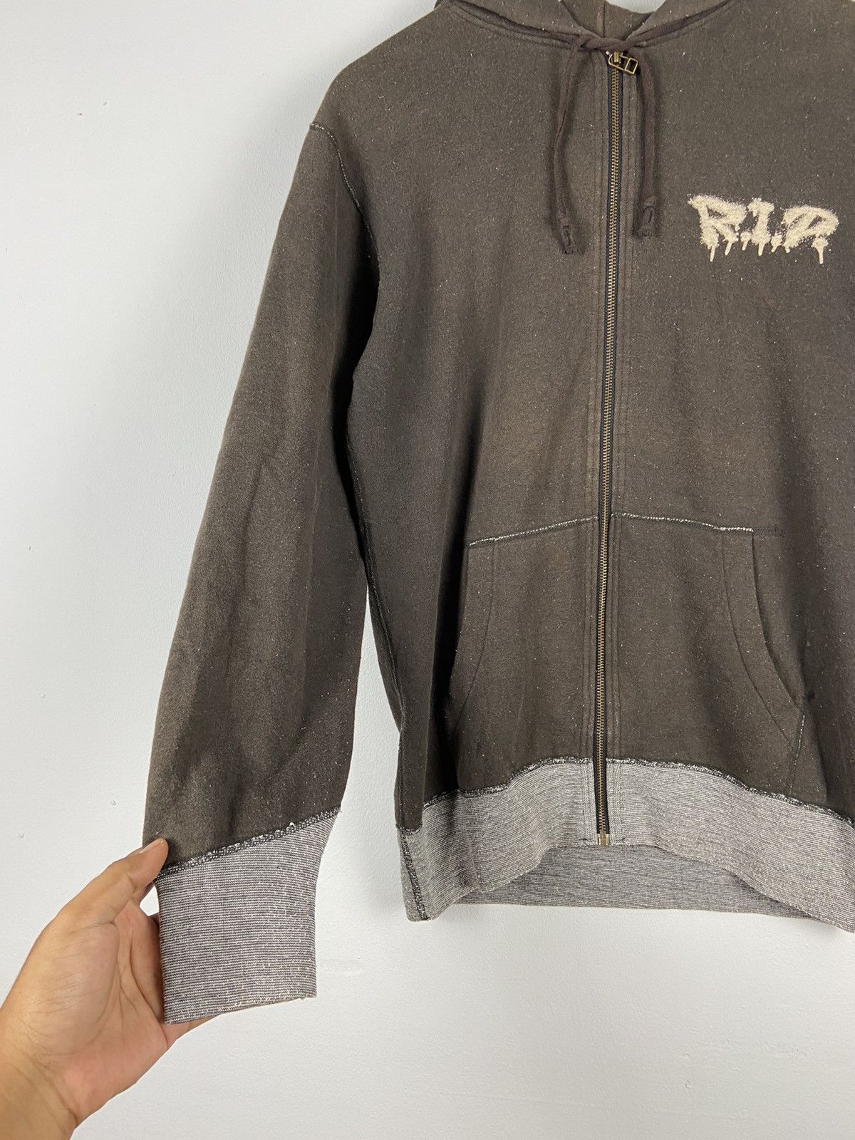 Hysteric Glamour × Japanese Brand Very Rare🔥🔥 Hysteric Glamour “RIP” Graphic Pull Over Hoodie Size US L / EU 52-54 / 3 - 7 Thumbnail