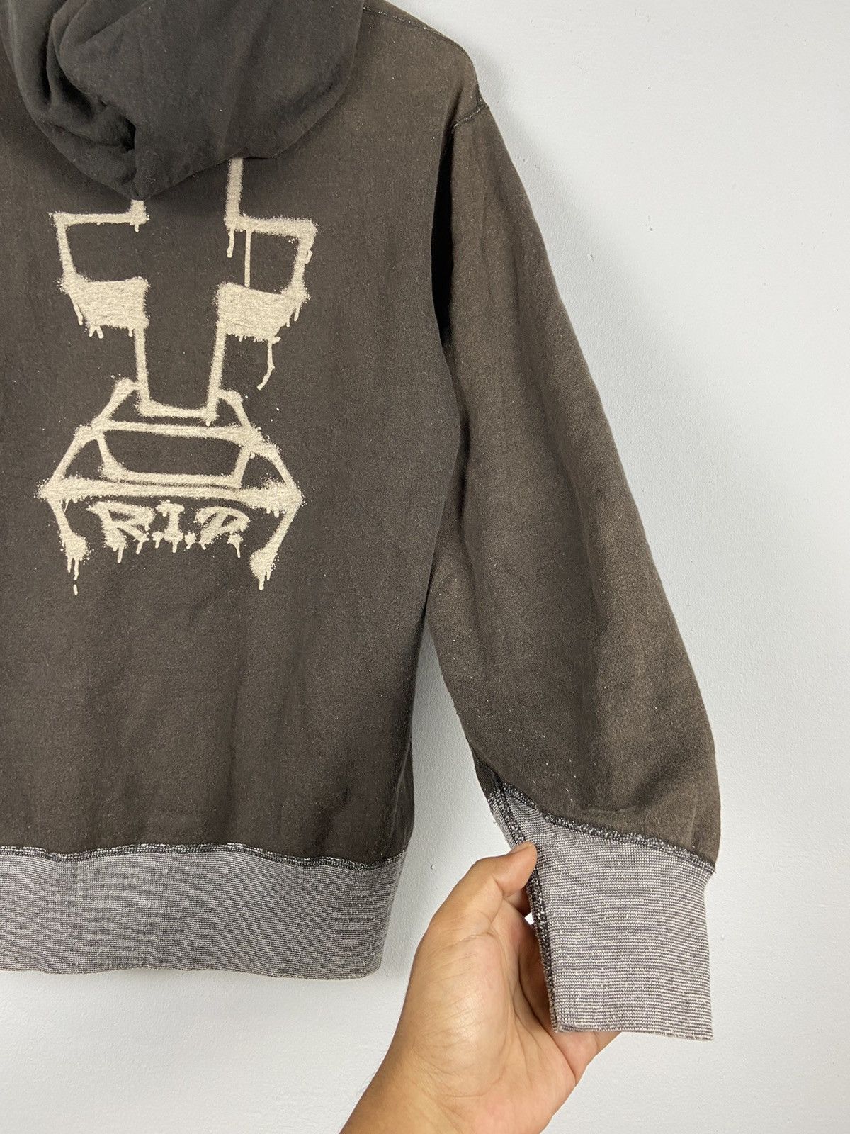 Hysteric Glamour × Japanese Brand Very Rare🔥🔥 Hysteric Glamour “RIP” Graphic Pull Over Hoodie Size US L / EU 52-54 / 3 - 3 Thumbnail