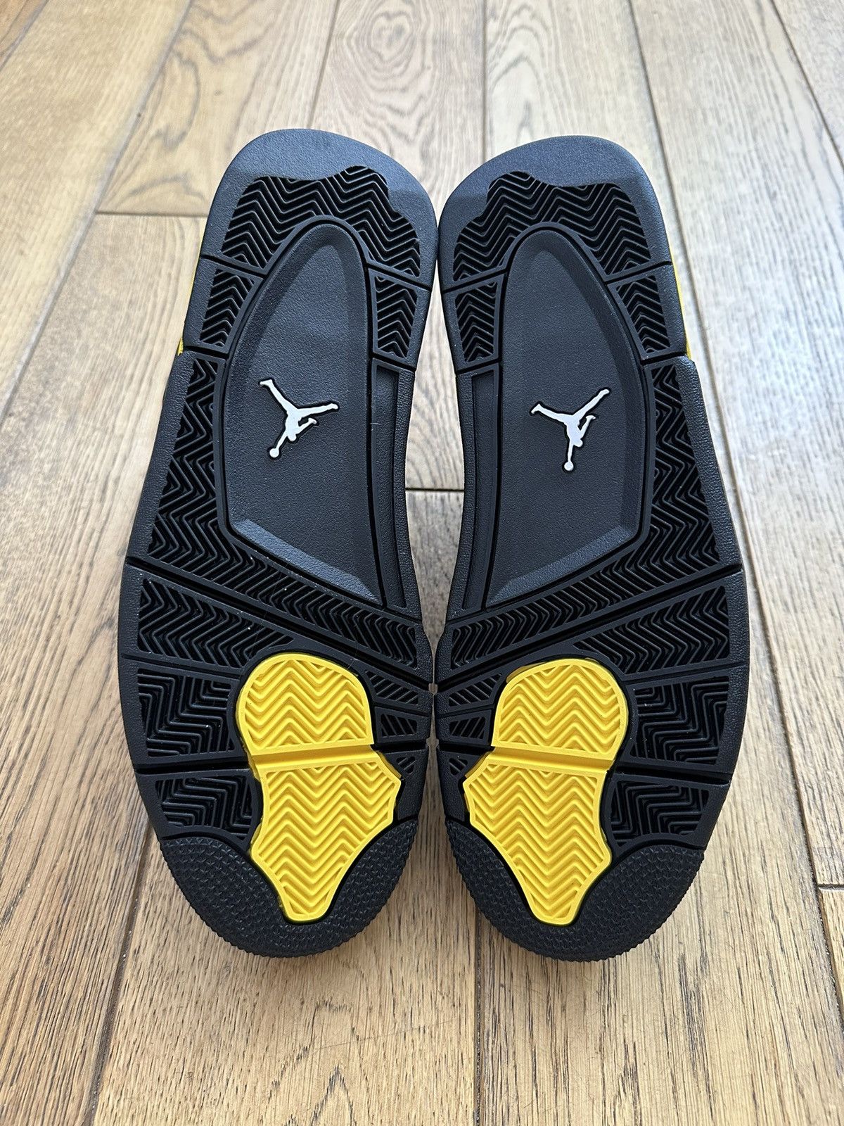 Jordan Brand × Nike Air Jordan 4 thunder Size US 11 / EU 44 - 8 Thumbnail