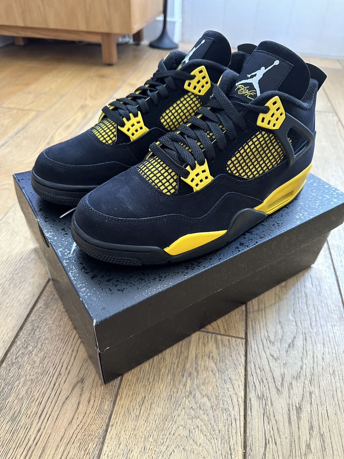 Jordan Brand × Nike Air Jordan 4 thunder Size US 11 / EU 44 - 9 Thumbnail