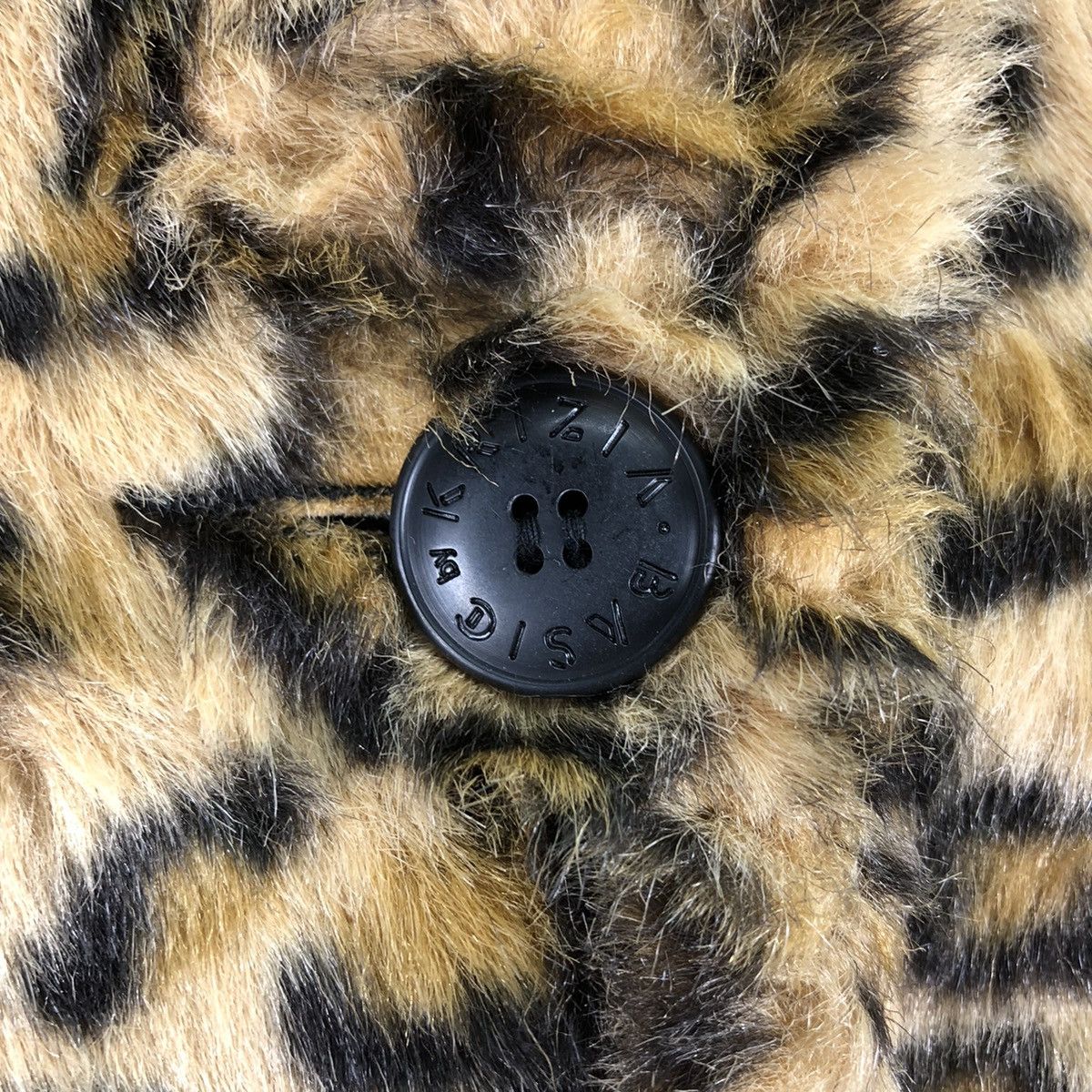 Japanese Brand Vintage 90's Leopard Faux Fur Reversible Jacket Button up Size US S / EU 44-46 / 1 - 8 Thumbnail