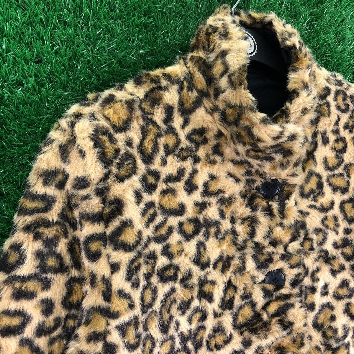 Japanese Brand Vintage 90's Leopard Faux Fur Reversible Jacket Button up Size US S / EU 44-46 / 1 - 2 Thumbnail
