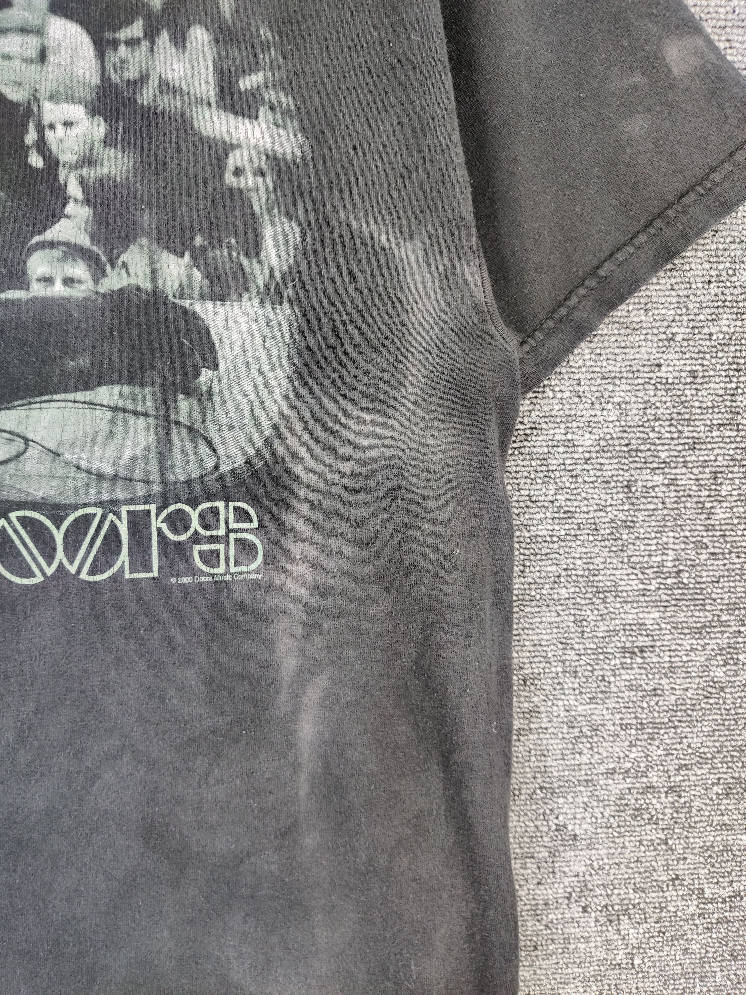 Band Tees Vintage The Doors Jim Morrison Sun Faded Tee Tshirt Size US M / EU 48-50 / 2 - 7 Thumbnail