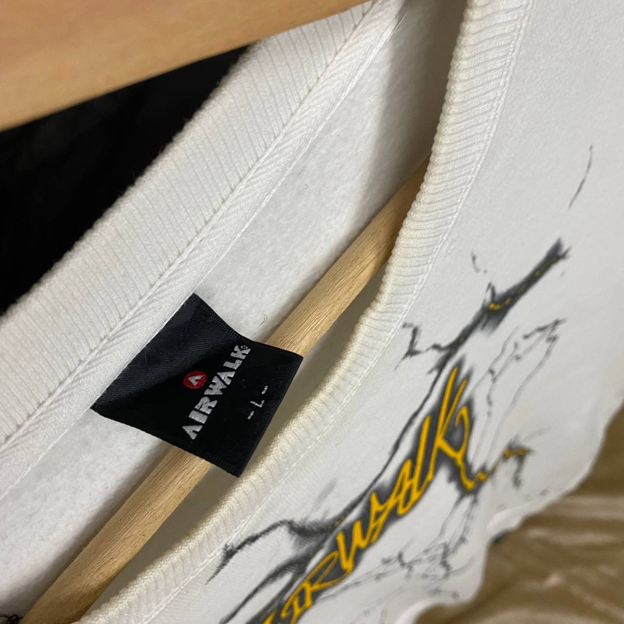 Airwalk Vintage Lightning Airwalk Sweatshirts Size US M / EU 48-50 / 2 - 2 Thumbnail