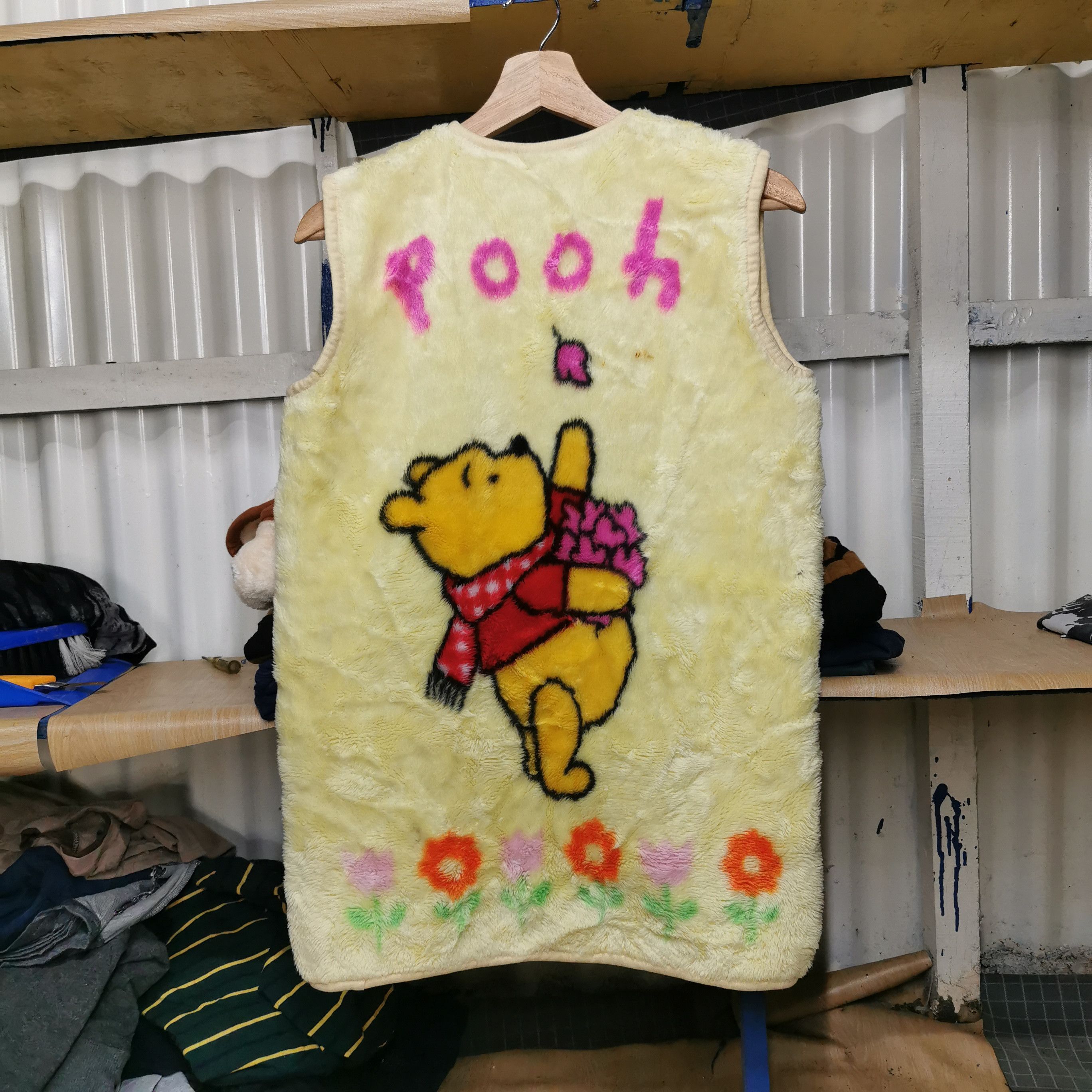Disney Vintage pooh full print fleece vest Size US S / EU 44-46 / 1 - 4 Thumbnail