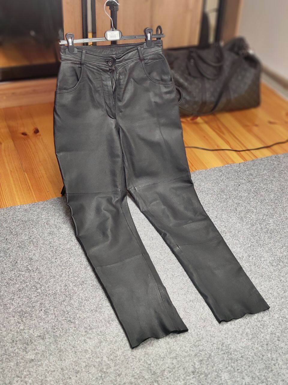 Japanese Brand Vintage Leather Black Pants Japanese Hype Travis Scott Size US 29 - 19 Thumbnail