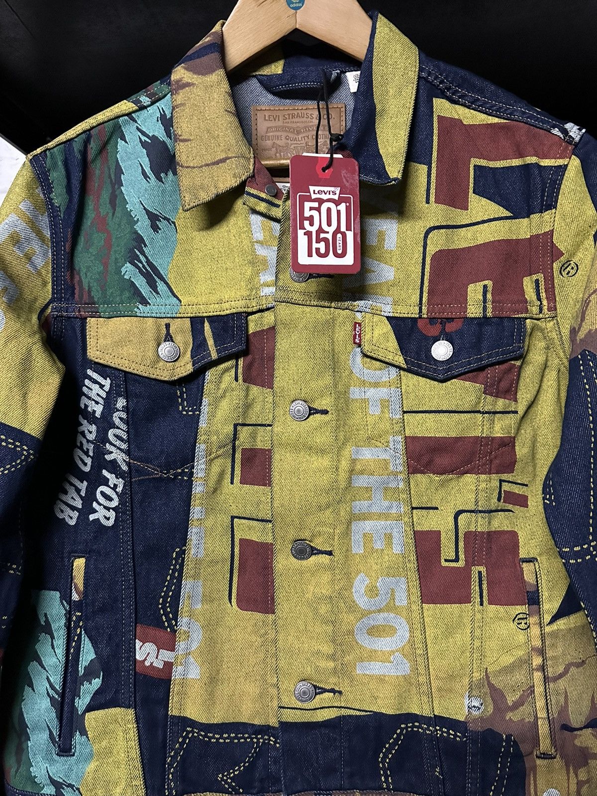 ジャケット・アウター Levis LIMITED EDITION 150th DENIM JACKET Levi's 150th Anniversary Men's Denim Trucker Jacket - Banner Print