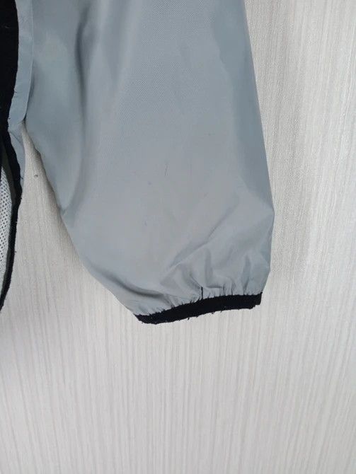 Calvin Klein Rare Calvin Klein Hoodie Jacket Nice Design Size US S / EU 44-46 / 1 - 8 Thumbnail
