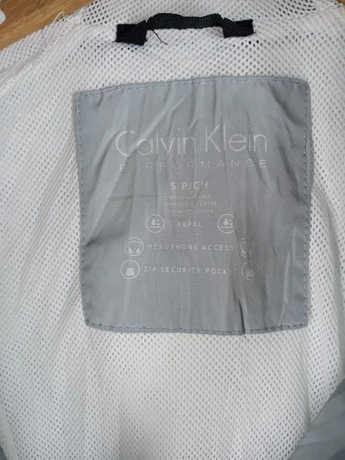 Calvin Klein Rare Calvin Klein Hoodie Jacket Nice Design Size US S / EU 44-46 / 1 - 9 Thumbnail