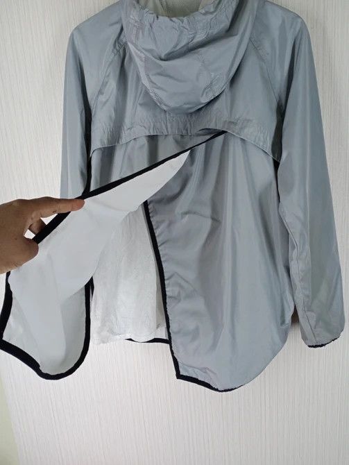 Calvin Klein Rare Calvin Klein Hoodie Jacket Nice Design Size US S / EU 44-46 / 1 - 4 Thumbnail
