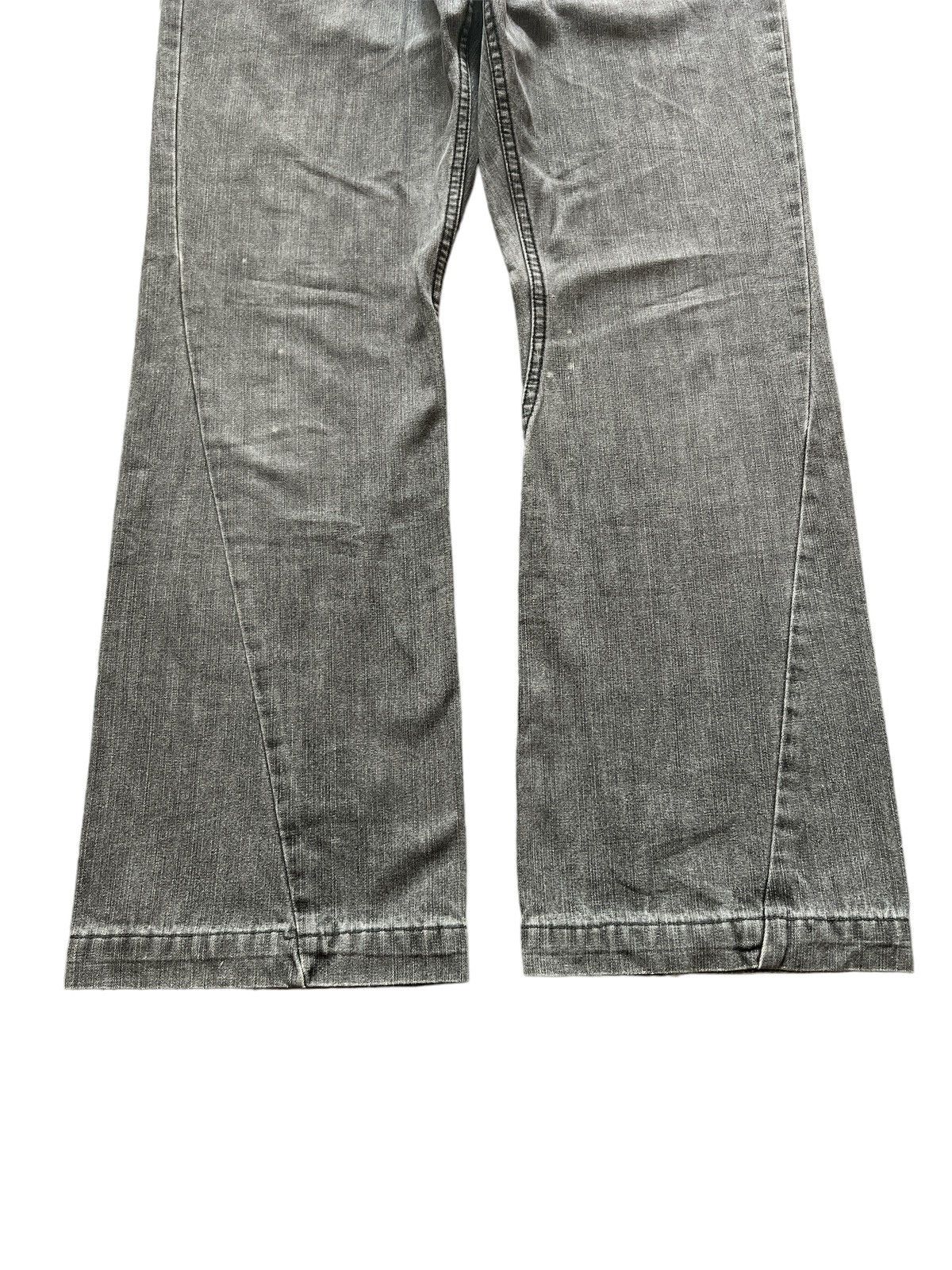 Japanese Brand × Vintage FLARED💥JAPAN BRAND TWIST DENIM PANT Size US 30 / EU 46 - 4 Thumbnail