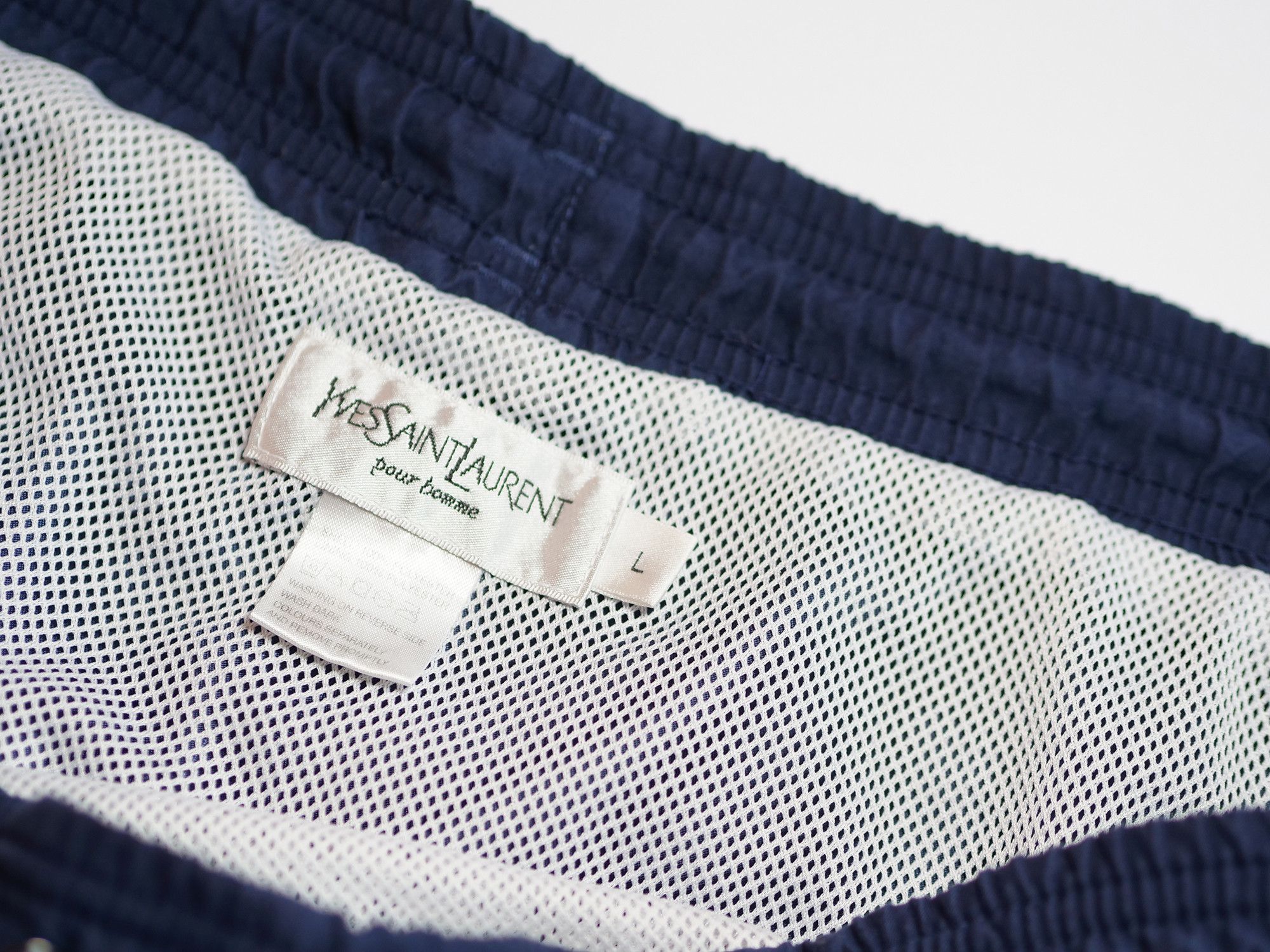 Yves Saint Laurent Yves Saint Laurent shorts Size US 34 / EU 50 - 2 Thumbnail