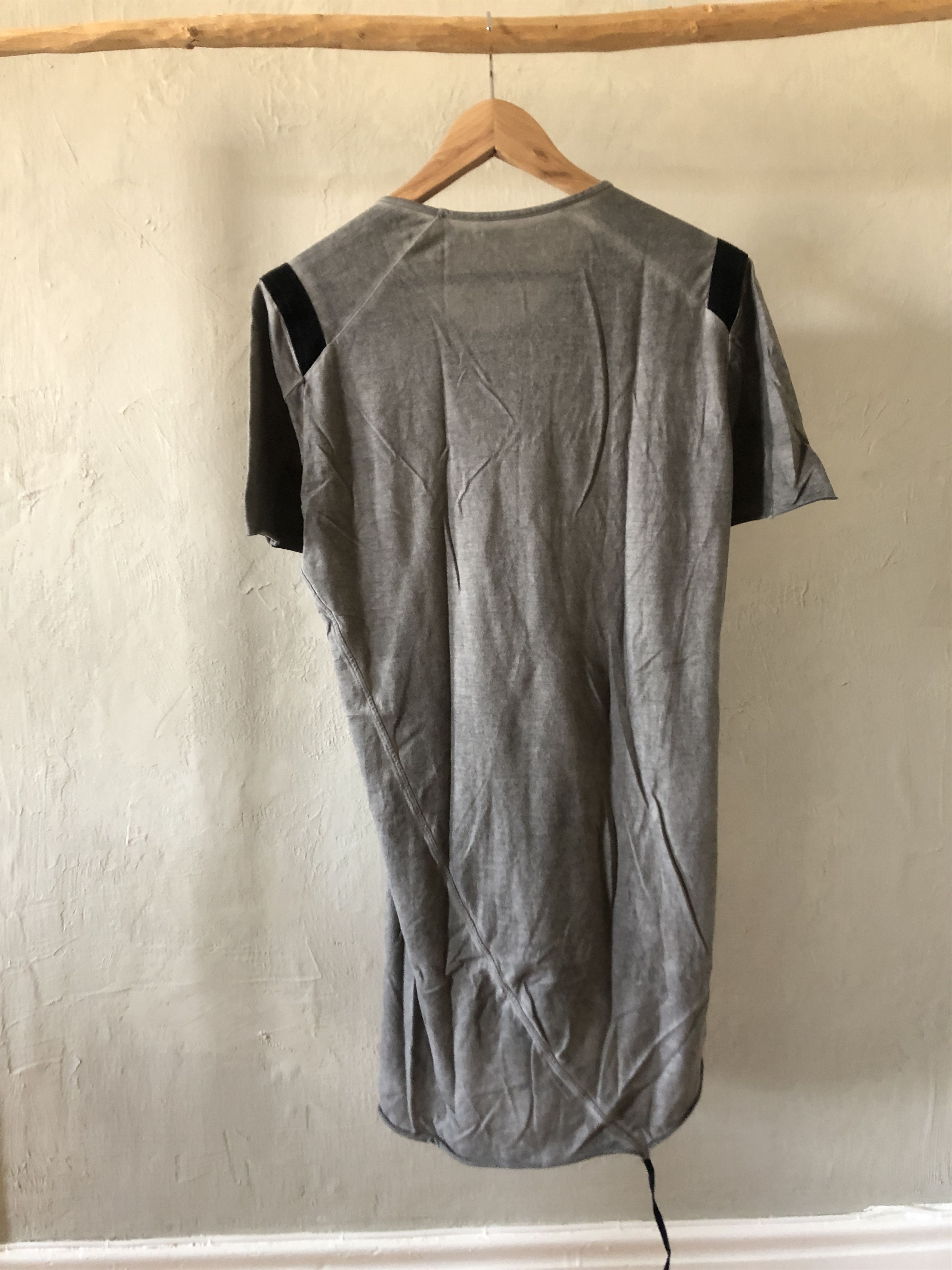 Lost & Found Ria Dunn Lost and Found by Ria Dunn gray t-shirt Size US S / EU 44-46 / 1 - 9 Thumbnail