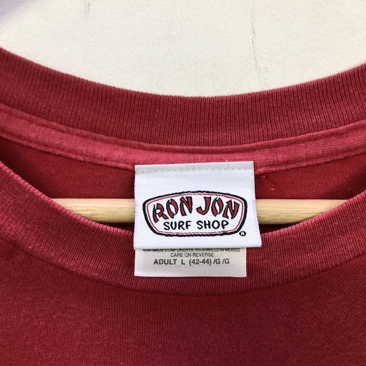 Ron Jon Surf Shop Vintage Faded Ron Jon One And Only Surfing Backhitt Shirt Size US L / EU 52-54 / 3 - 11 Thumbnail