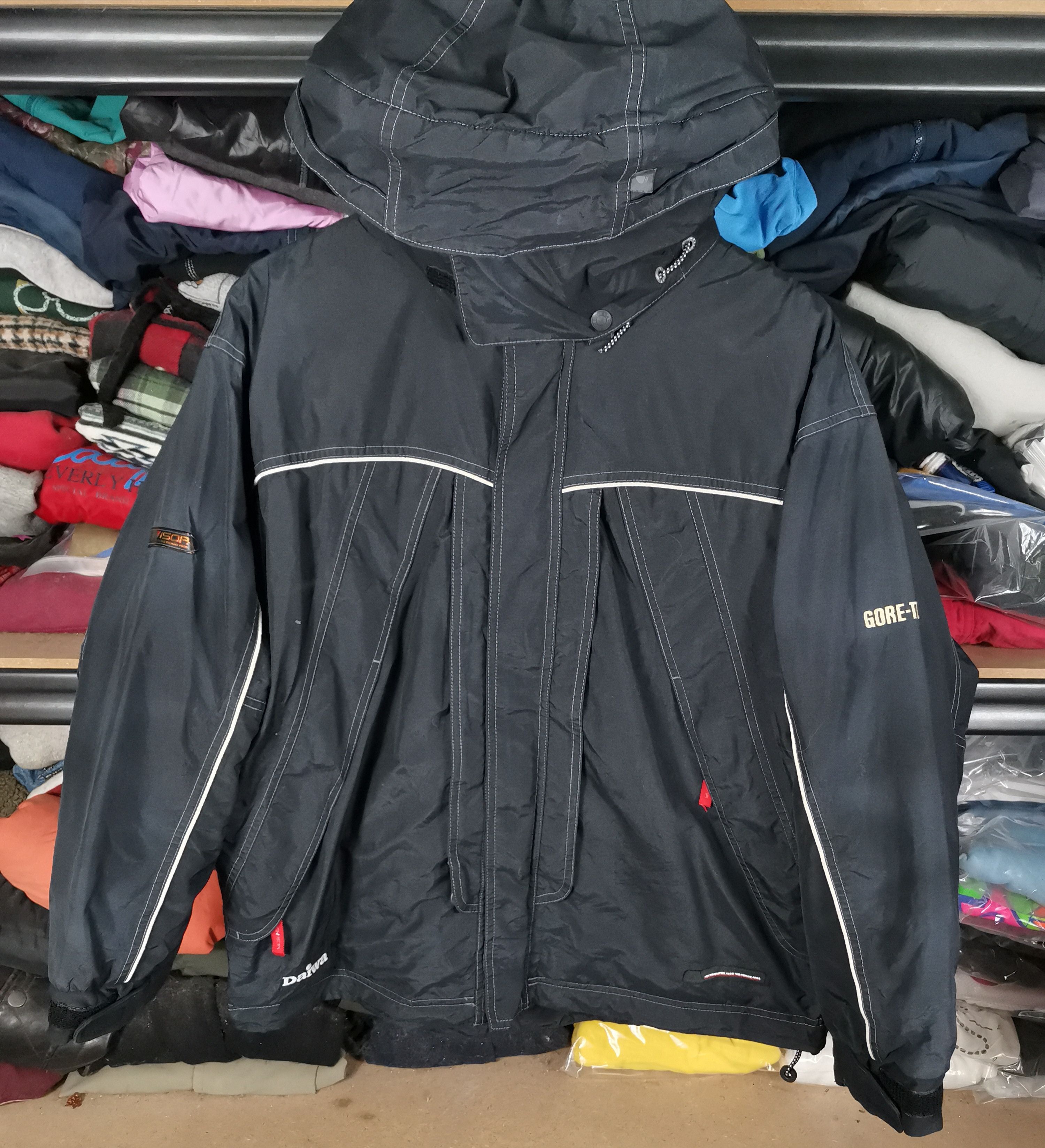 Archival Clothing Vintage Daiwa Goretex Hoodie Jacket