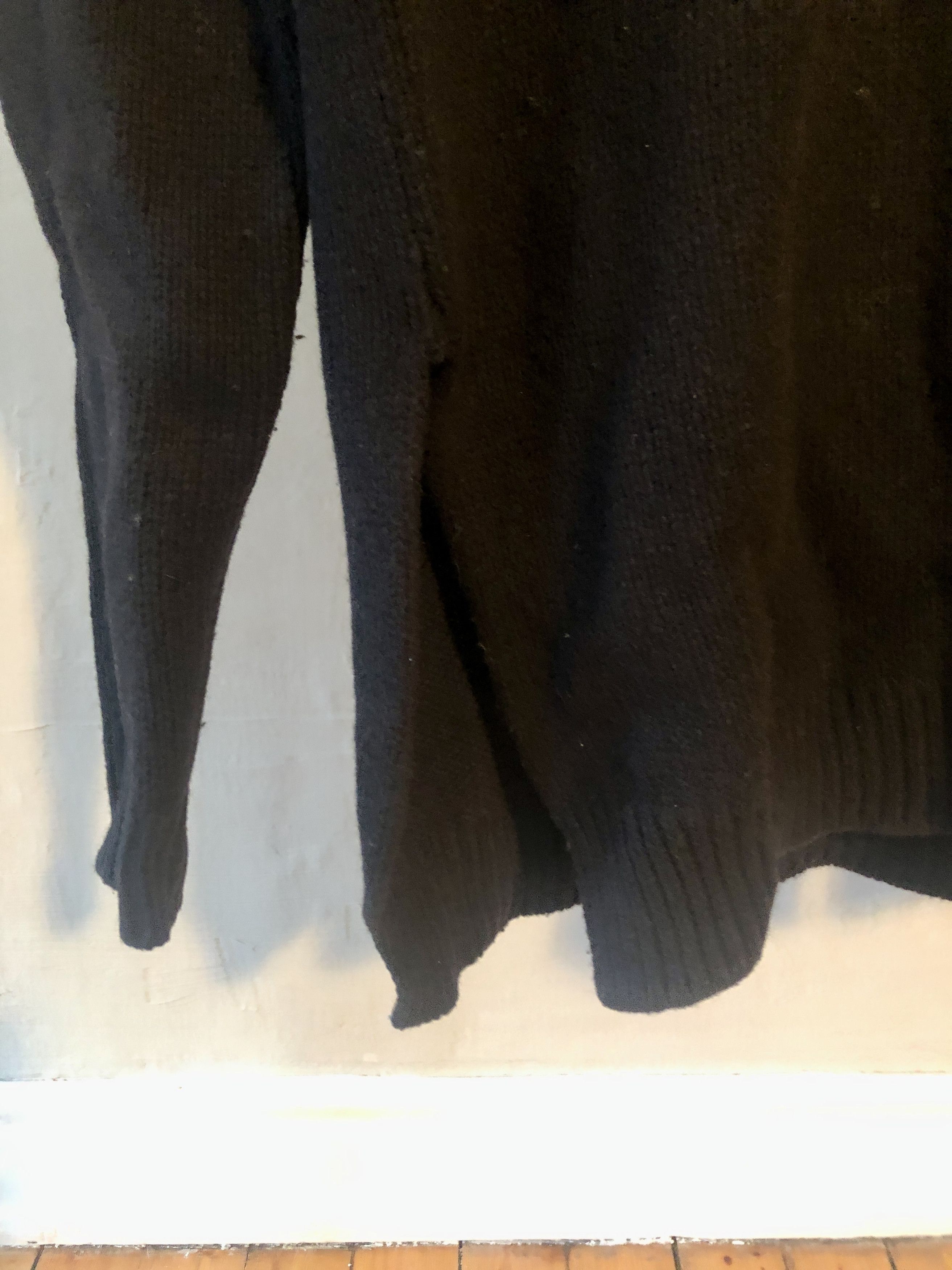 Comme des Garcons SHIRT Comme des Garçons Shirt side-slits, black wool sweater Size US M / EU 48-50 / 2 - 4 Thumbnail