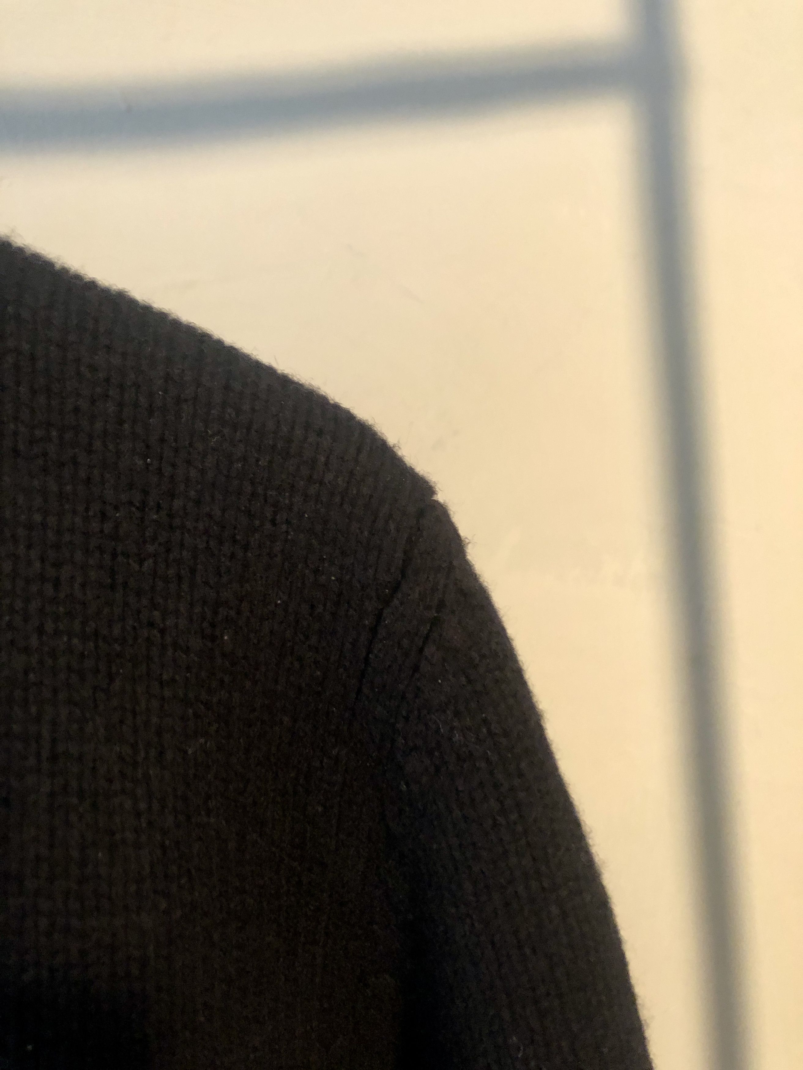 Comme des Garcons SHIRT Comme des Garçons Shirt side-slits, black wool sweater Size US M / EU 48-50 / 2 - 6 Thumbnail