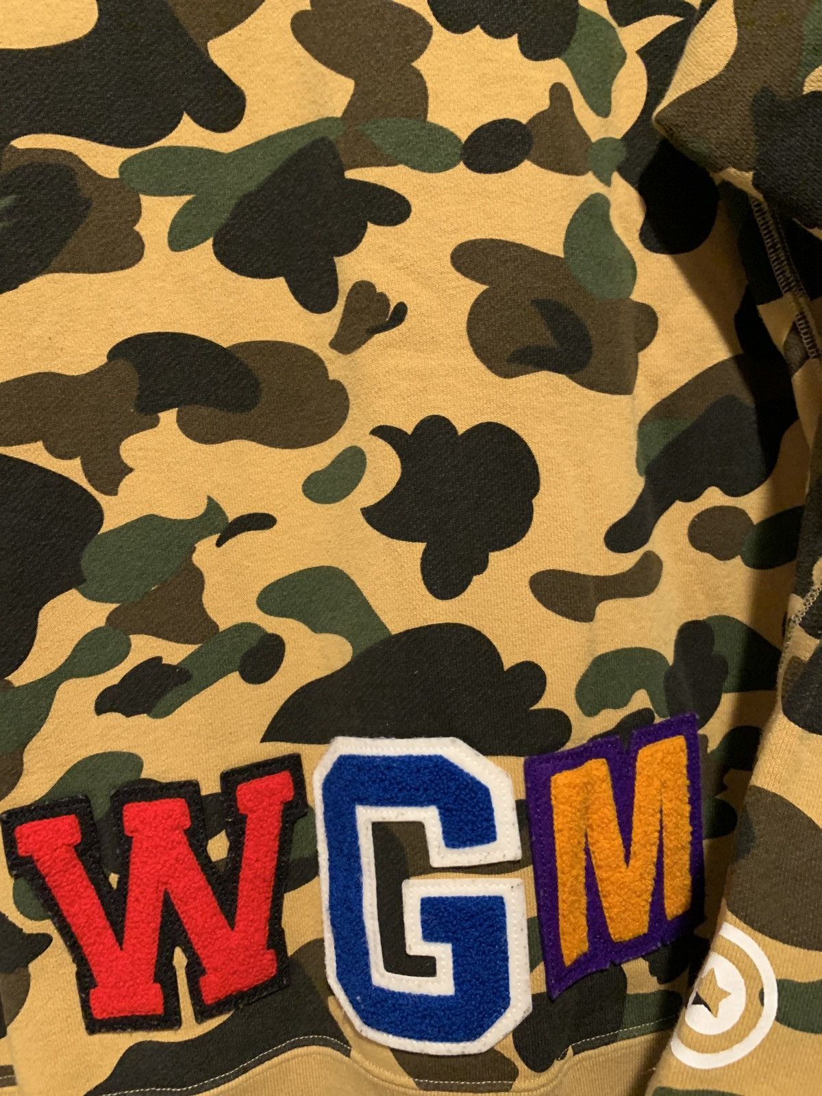Bape 1st Camo Shark Crewneck Size US M / EU 48-50 / 2 - 4 Thumbnail
