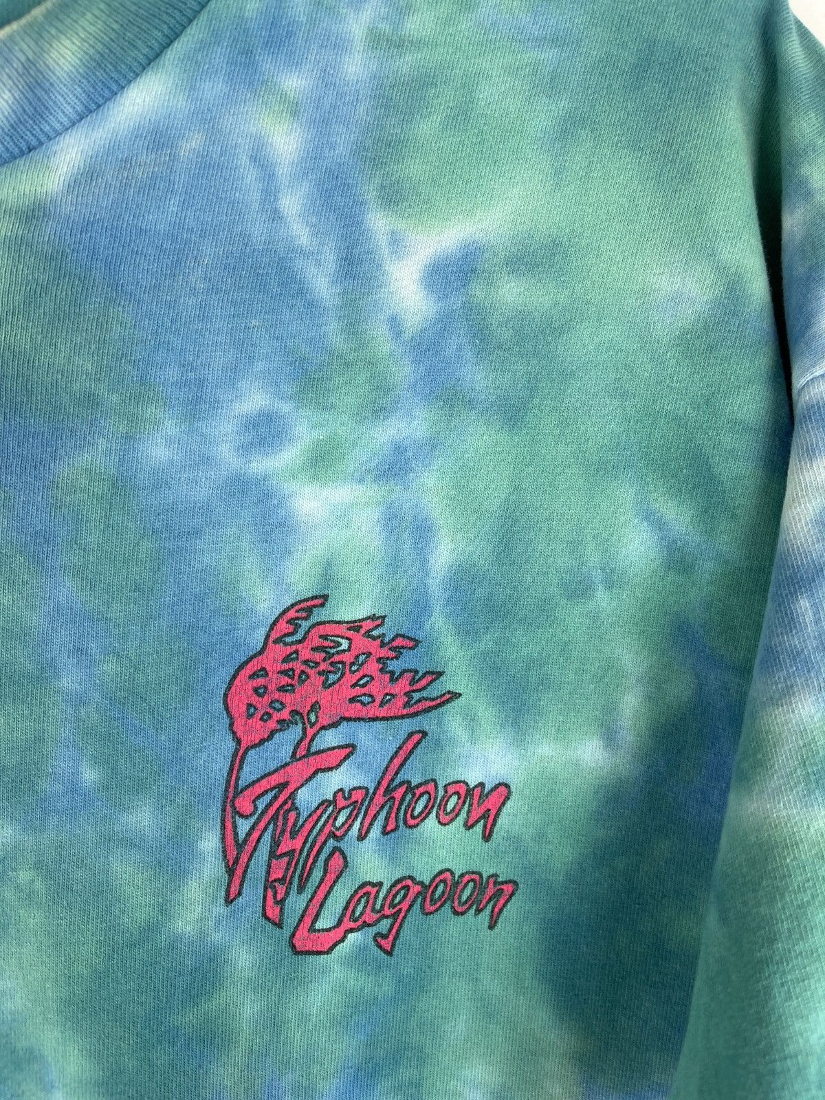 Disney Vintage 90 Typhoon Lagoon Disney single stitch tee shirt Size US XL / EU 56 / 4 - 9 Thumbnail