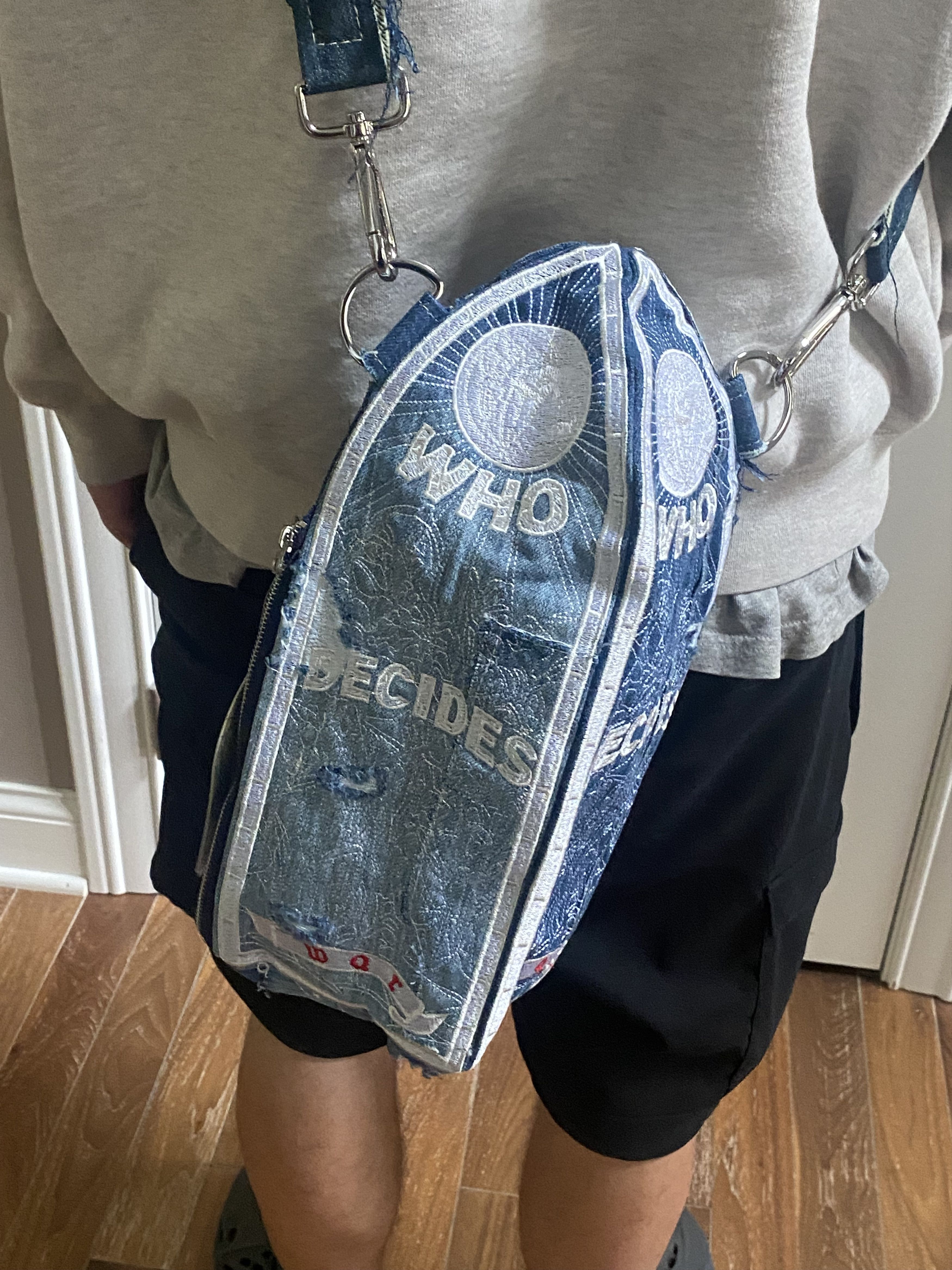 Who Decides War WDW Bullet Bag Size ONE SIZE - 2 Thumbnail